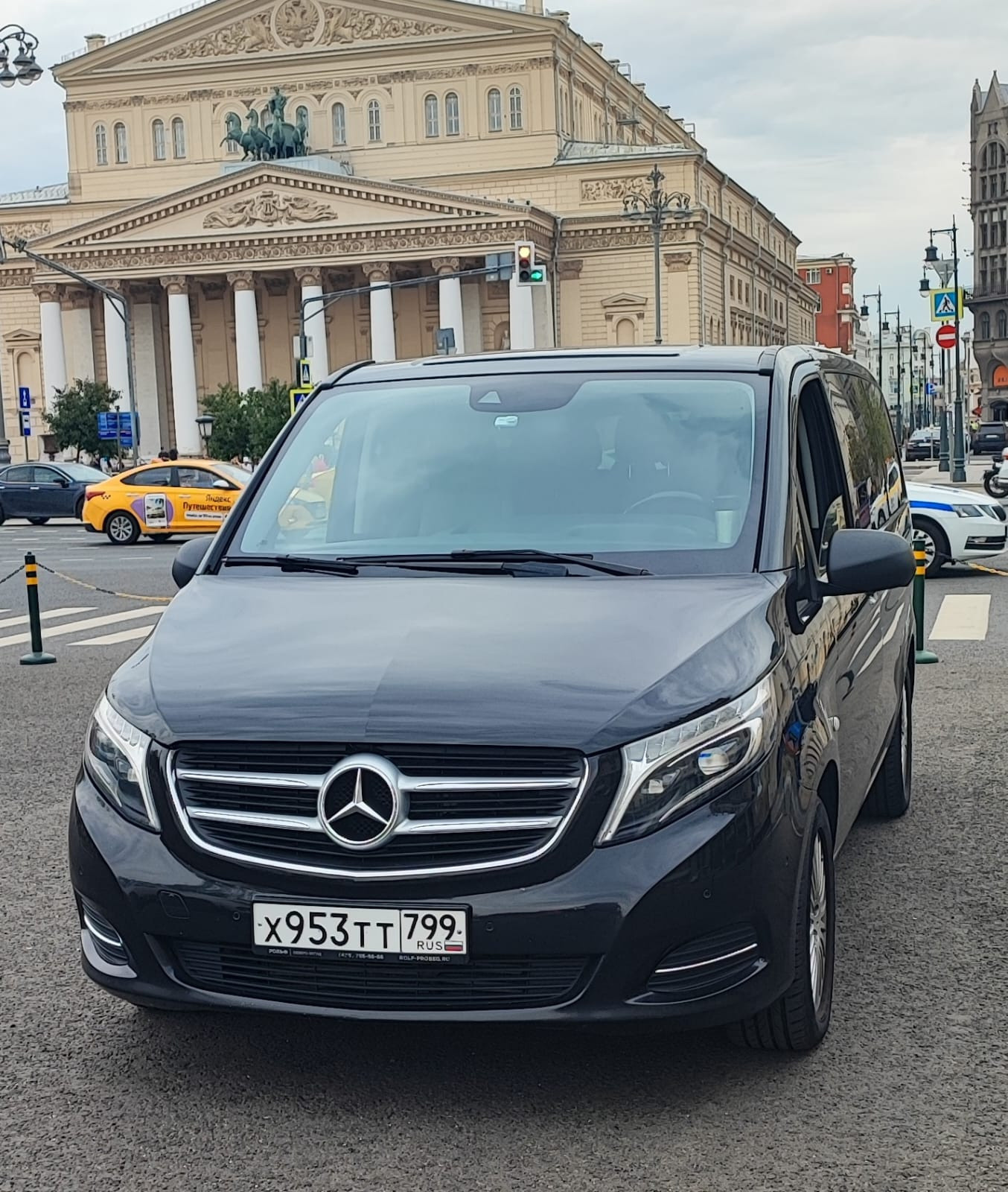 Аренда ягуар на свадьбу. Минивен на свадьбу. Праздничное агентство ПИОН