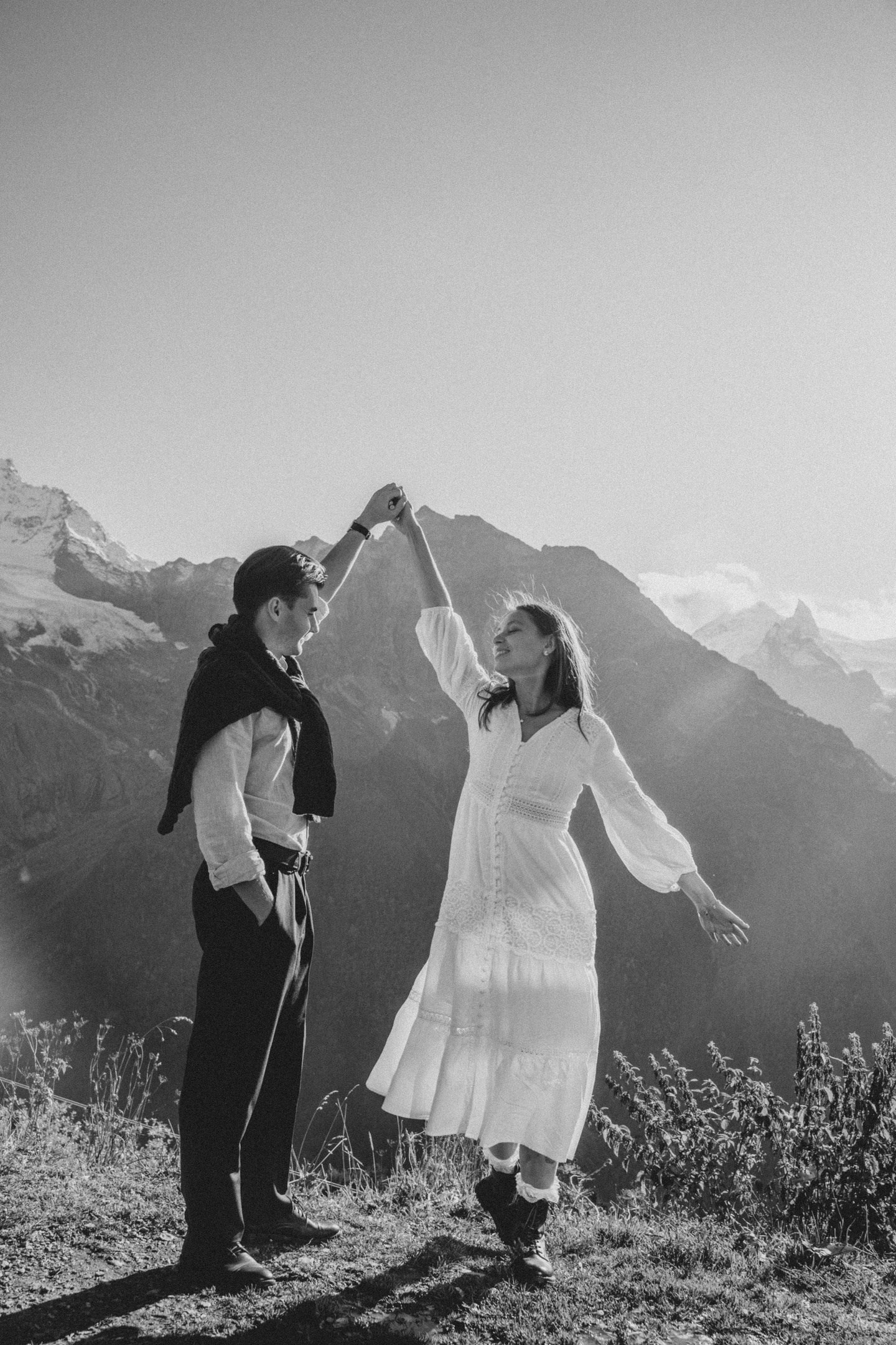 Фотограф на Кавказских Минеральных Водах (Пятигорск, Железноводск, Ессентуки, Кисловодск) и в горах Северного Кавказа (Домбай, Архыз, Эльбрус, Чегем, Чегет, Джилы-су). Свадебный фотограф, семейный фотограф, фото-тур, студийный фотограф).