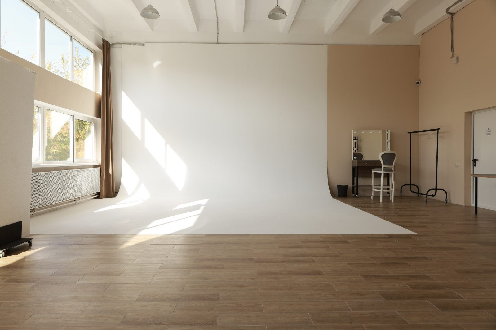 Лучшие студии для деловой фотосессии. Фотограф в Москве и Люберцах, Валя Шикулина