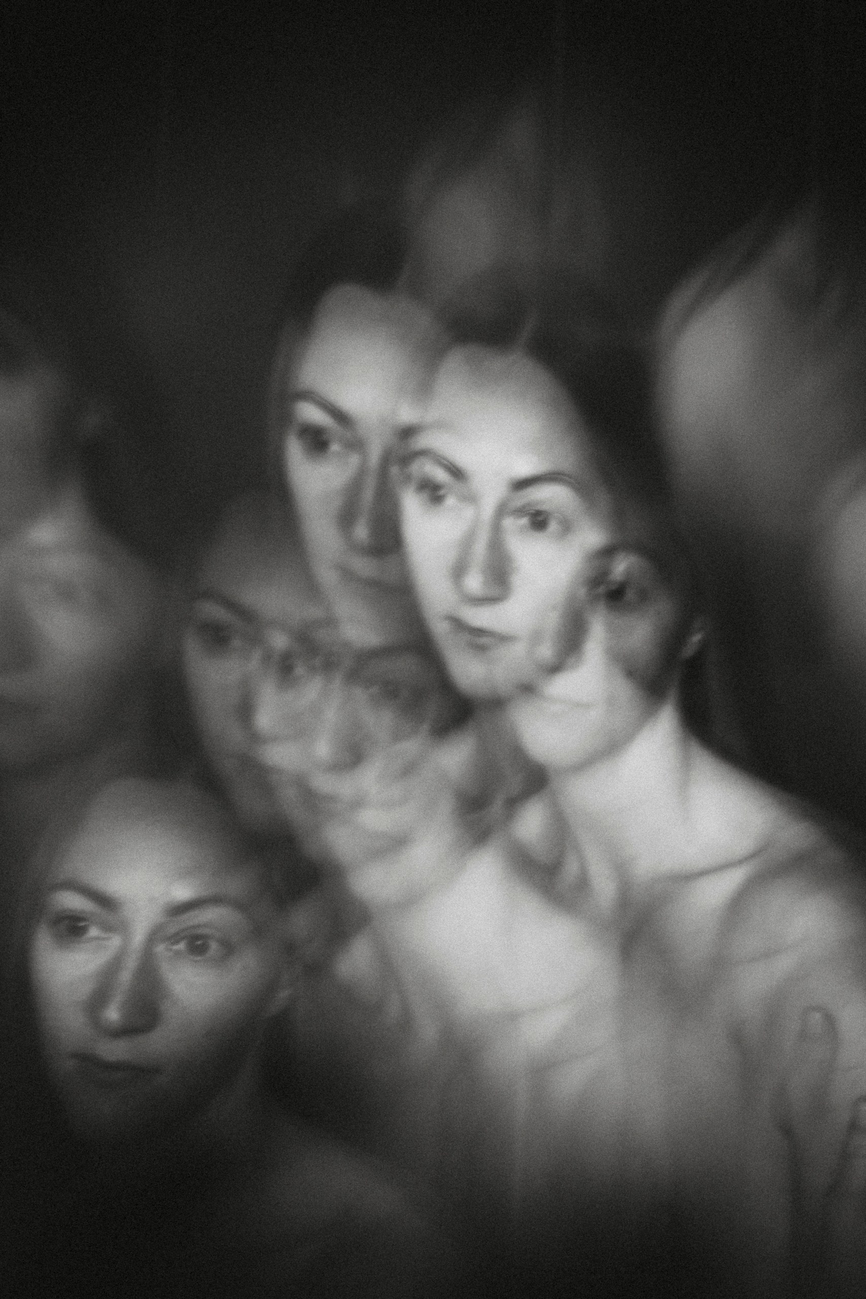 FRAGILE. Family Lifestyle Photographer in Lucca, Italia