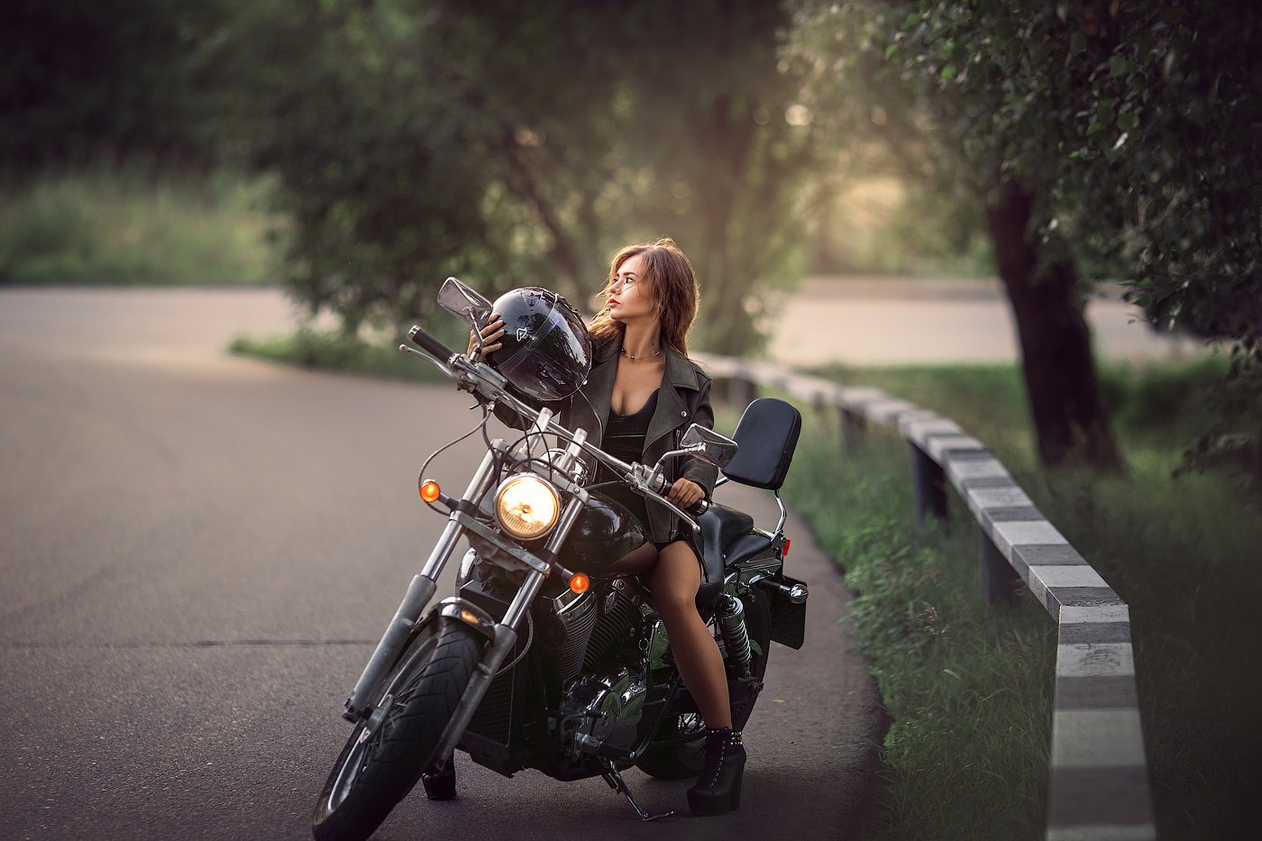 Дерзкая фотосессия на мотоцикле: история о любви к себе. Профессиональный фотограф в Москве. Елена Шуваева