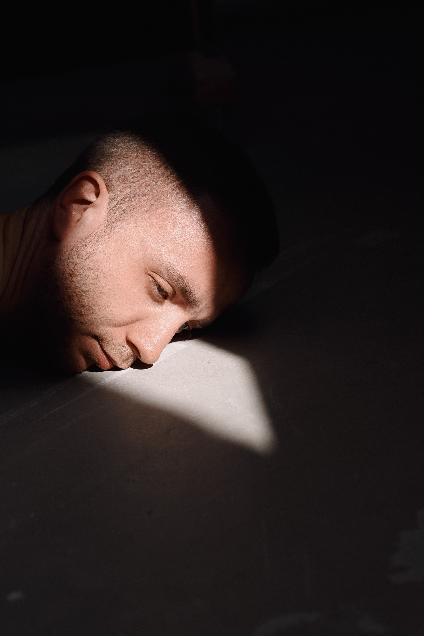 Мужская спортивная фотосессия в Тюмени: боулдеринг и лайфстайл. Фотограф Дарья Мустафина, Тюмень