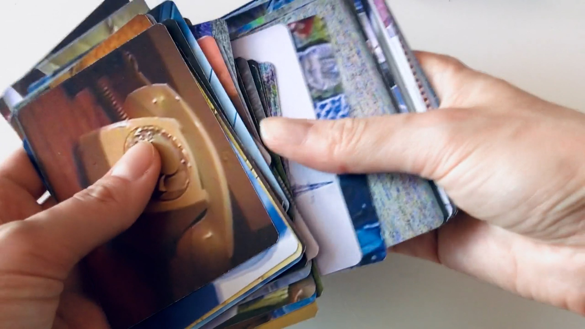 1998. Художница