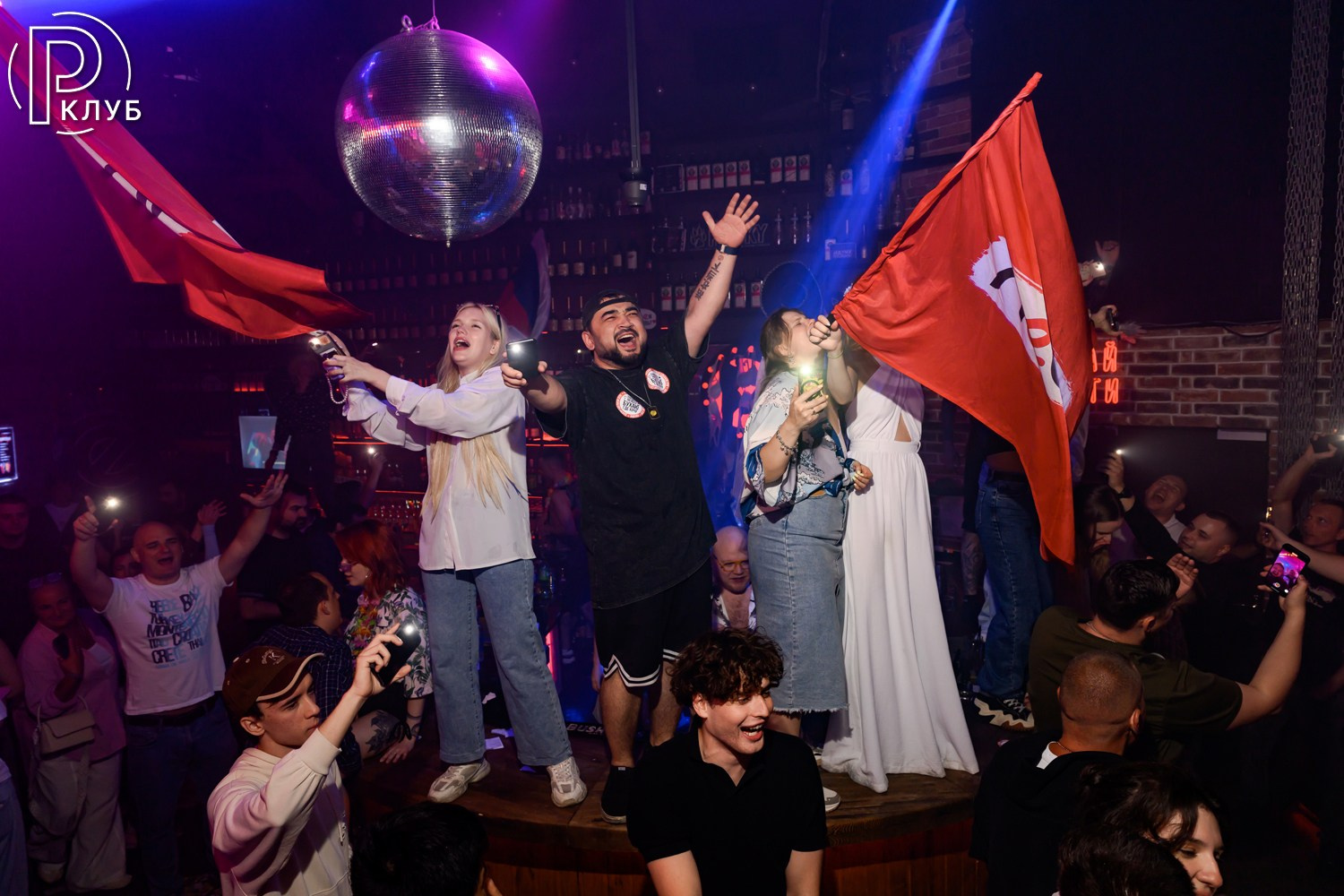 Небар Пятницкая 22.08.26. Фотопортал RClub — освещение ресторанной, светской и клубной жизни Москвы
