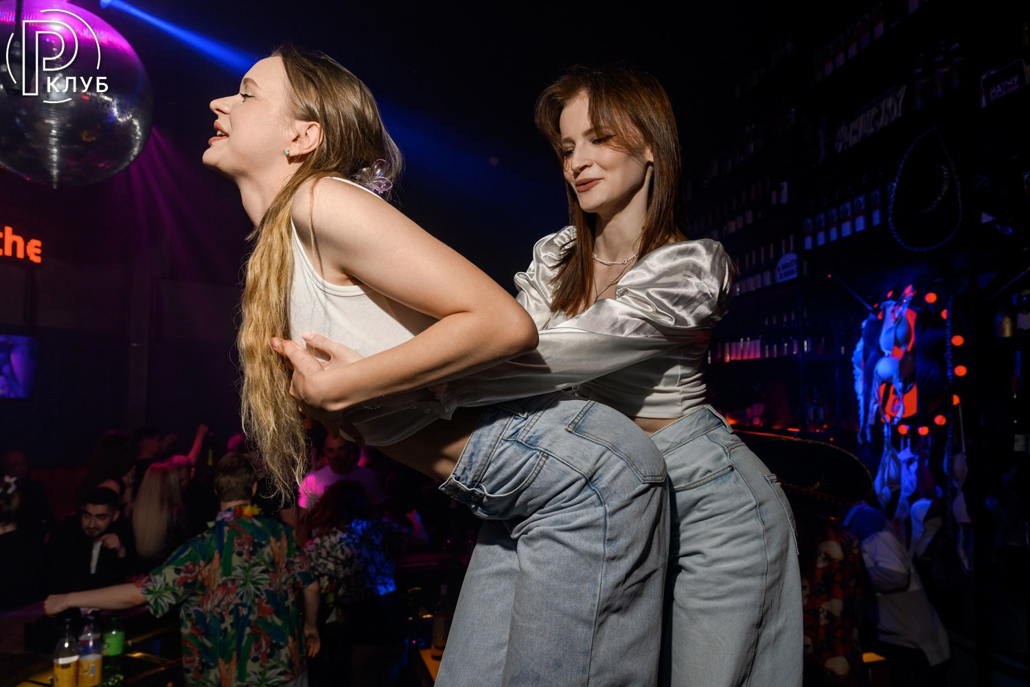 Небар Пятницкая 22.08.26. Фотопортал RClub — освещение ресторанной, светской и клубной жизни Москвы
