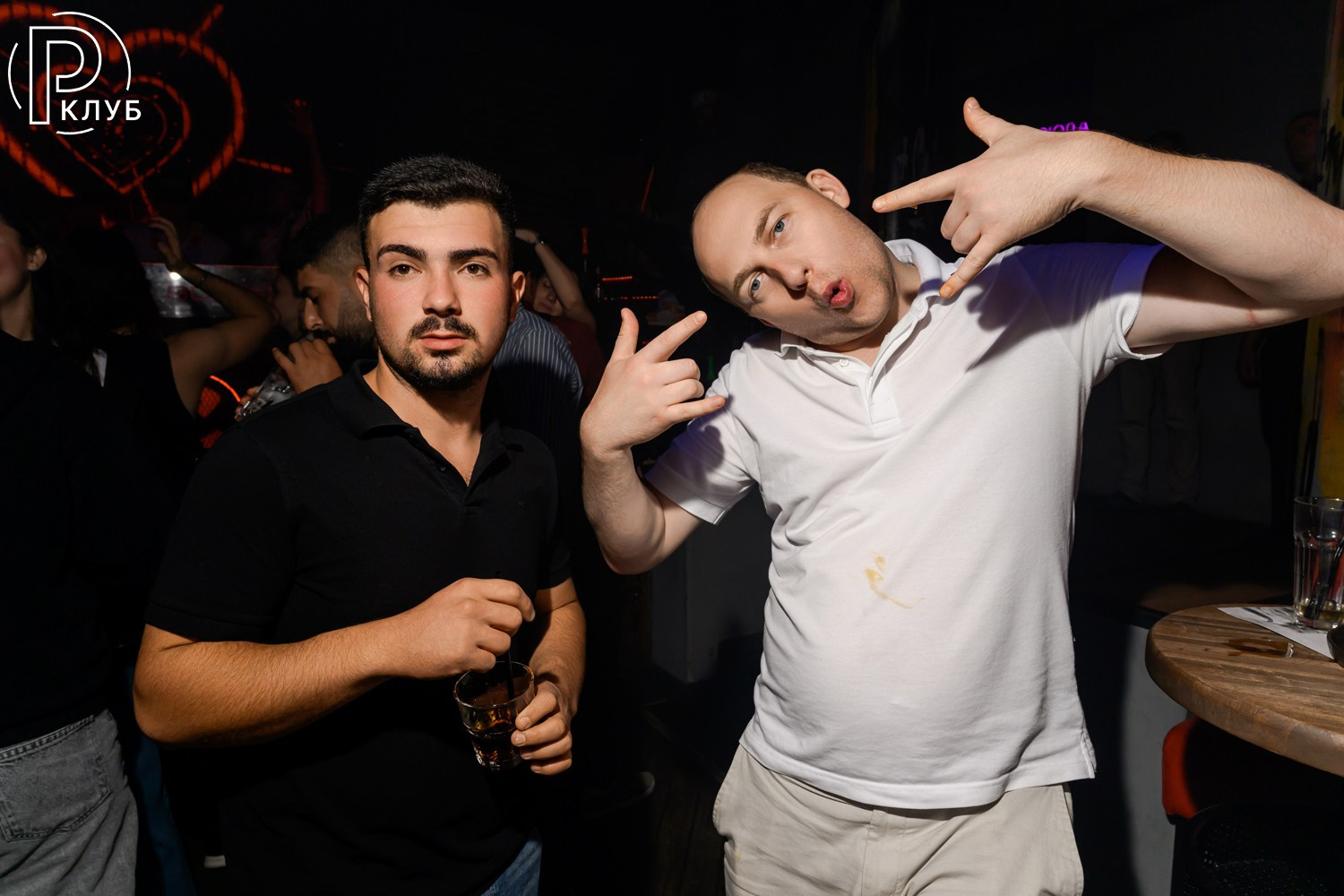 Небар Пятницкая 22.08.26. Фотопортал RClub — освещение ресторанной, светской и клубной жизни Москвы