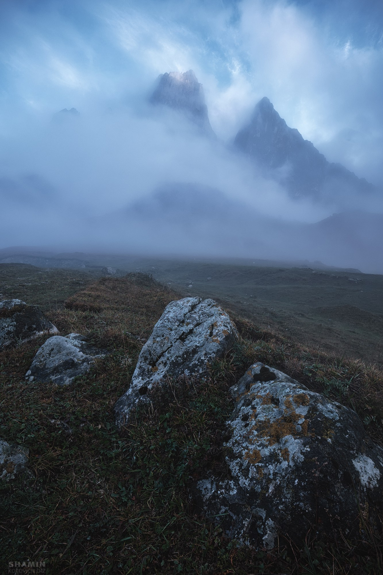 Классический пейзаж — фотограф Константин Шамин. Природа России и мира, горы, озёра, долины и свет. Профессиональная пейзажная фотография, гармония света и пространства.