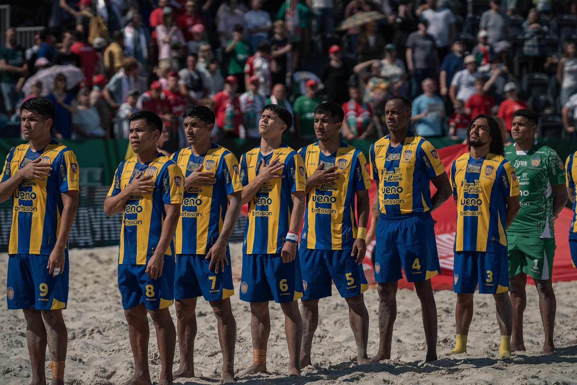 Beach Soccer: Lokomotiv vs Sportivo Luqueño — 6:4 Photo Report | Sergey Churnosov