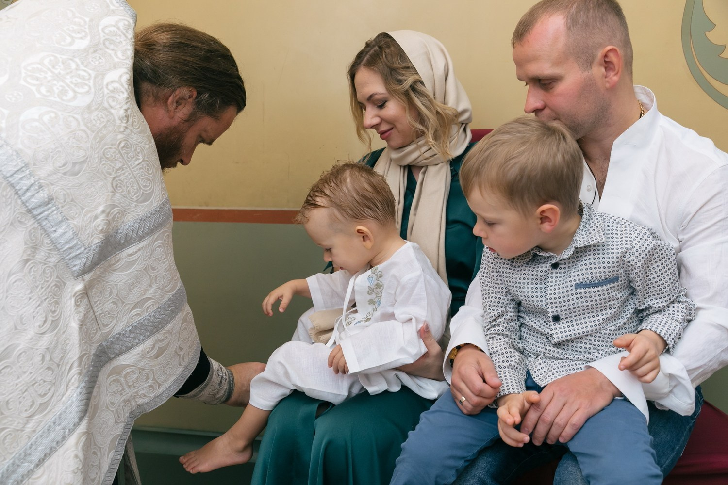 фотограф на крещение санкт петербург, справка о беседе перед крещением, сколько стоит крещение спб, лучшие храмы для крещения, крещение ребенка в спб цены, пушкин церковь узнать про крестины что нужно, что нельзя делать перед крещением, лучшие храмы для крещения, санкт петербург фотограф, крестить без крестных, всего один крестный, имя для крещения малыша