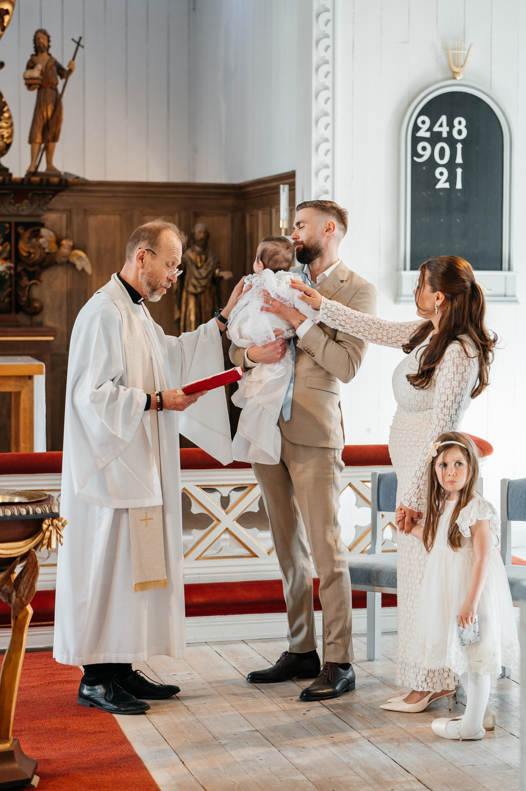 Dopfotografering i Kungsbacka Kyrka | Dopfotograf i Halland
