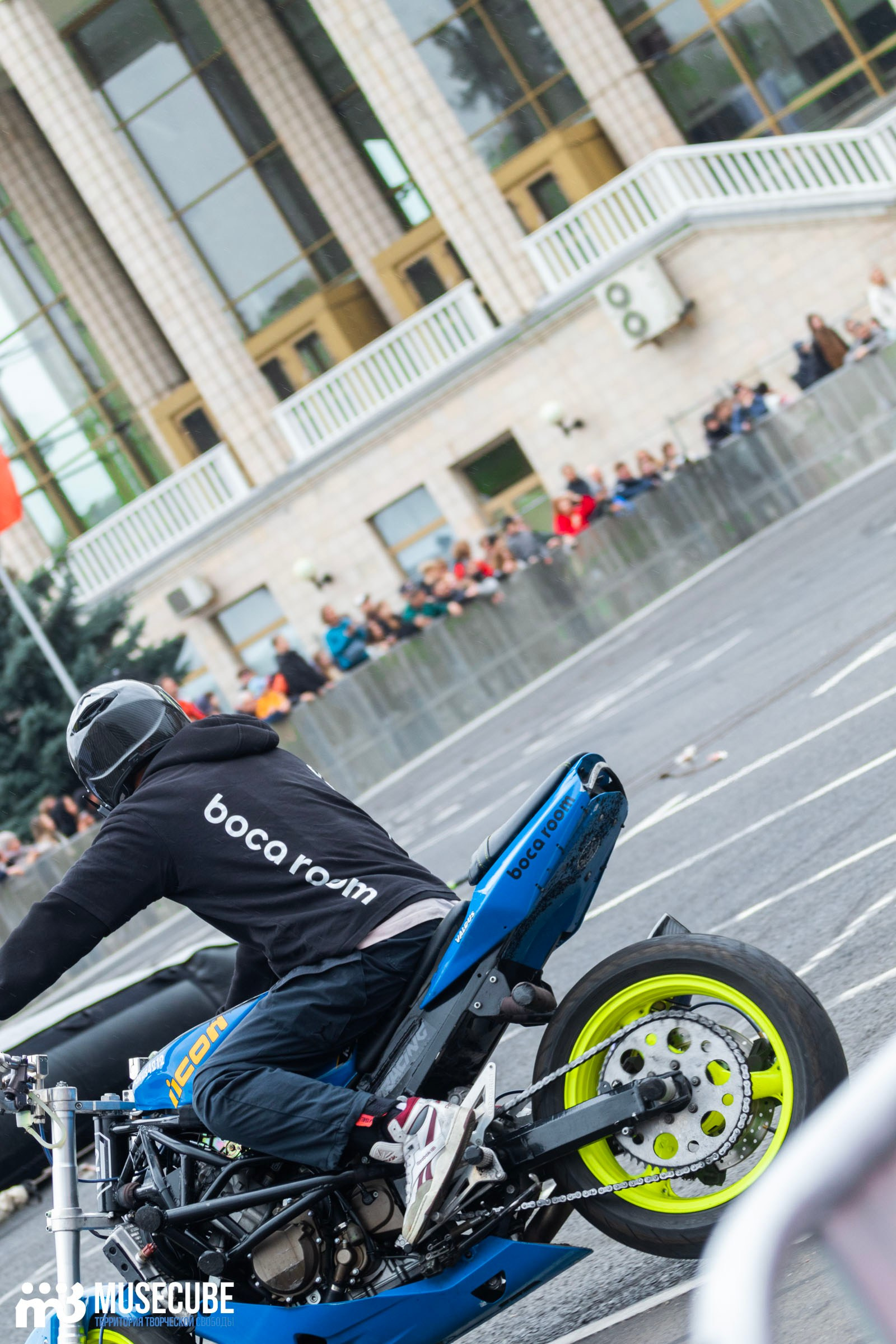 Уличный драйв. Концертный фотограф