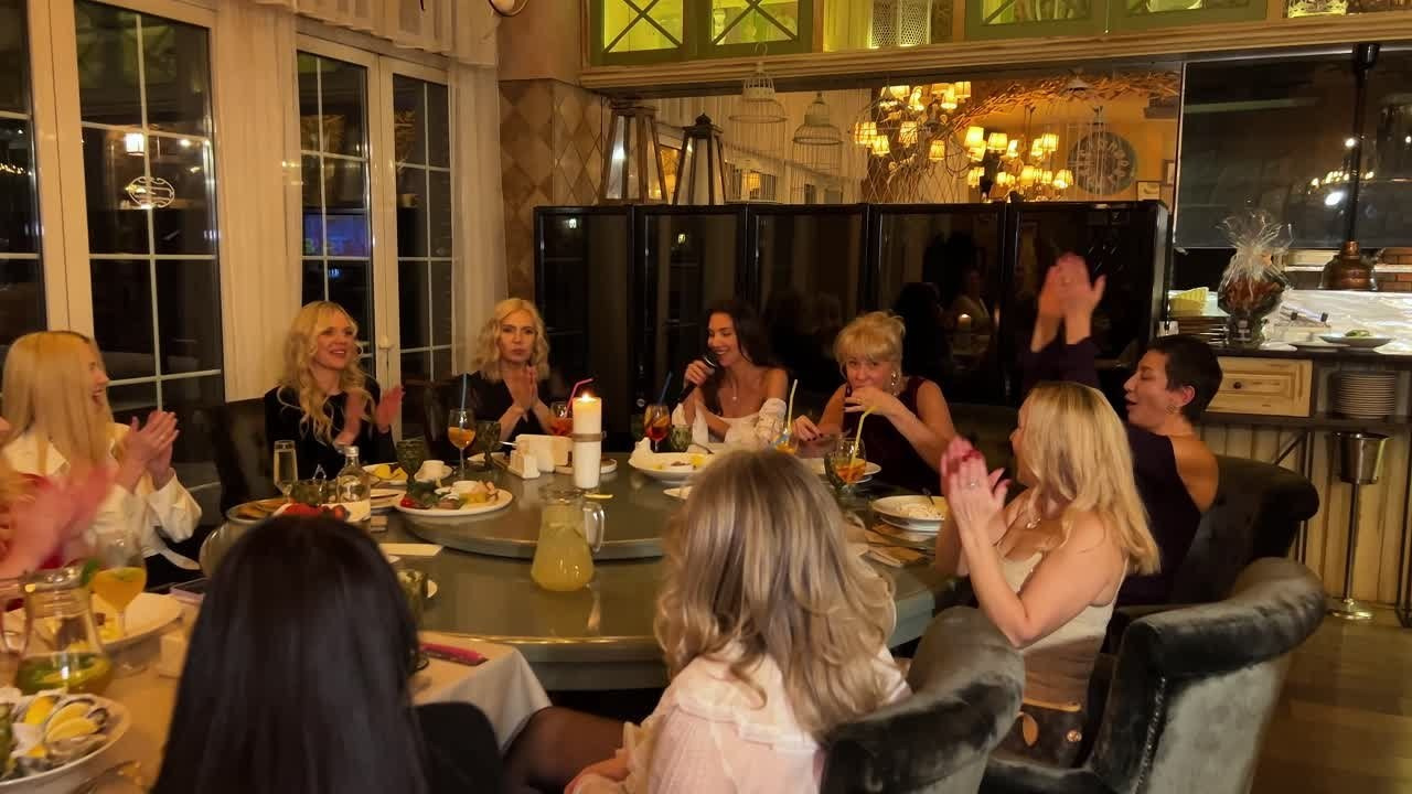 Комьюнити творческих, креативных и стильных экспертов Новой Москвы  EVENT / PR / PRODUCTION. TINAOTEAM — комьюнити экспертов Новой Москвы, продюсерский центр, организация мероприятий ТТ