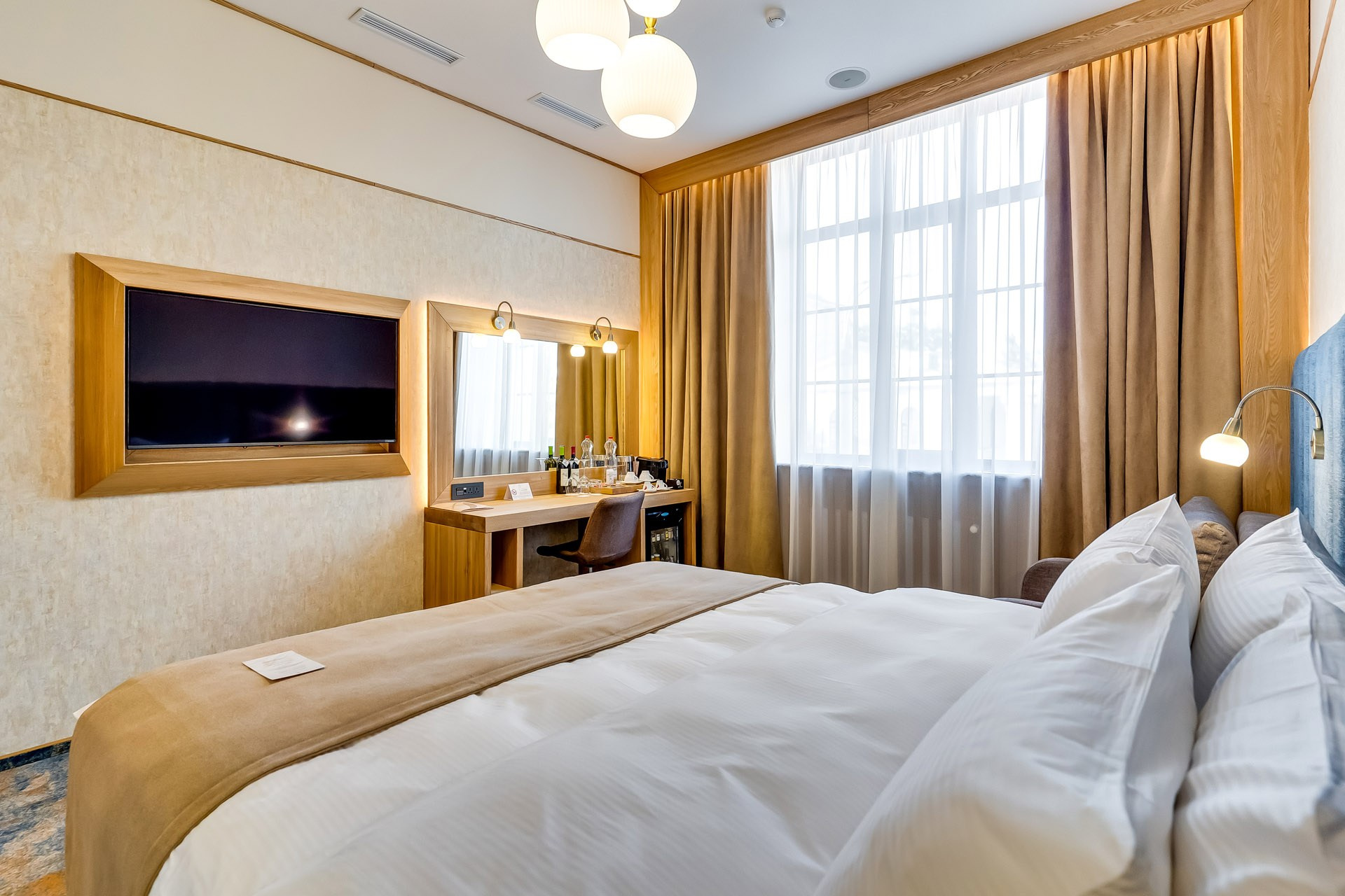 Рекомендуемые отели в Ростове-на-Дону для фотосъемки свадебных сборов