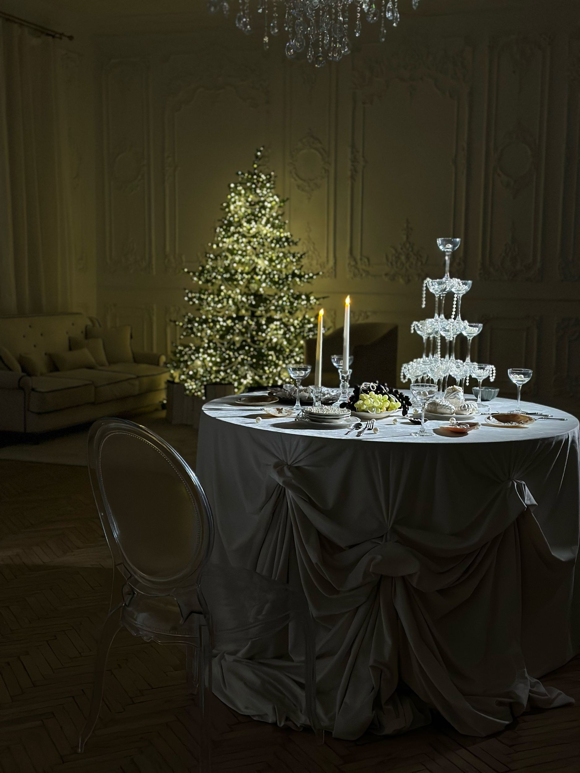 Фотостудии с новогодним интерьером в Краснодаре 2026. Фотограф ню Краснодар Александра Тимофеева