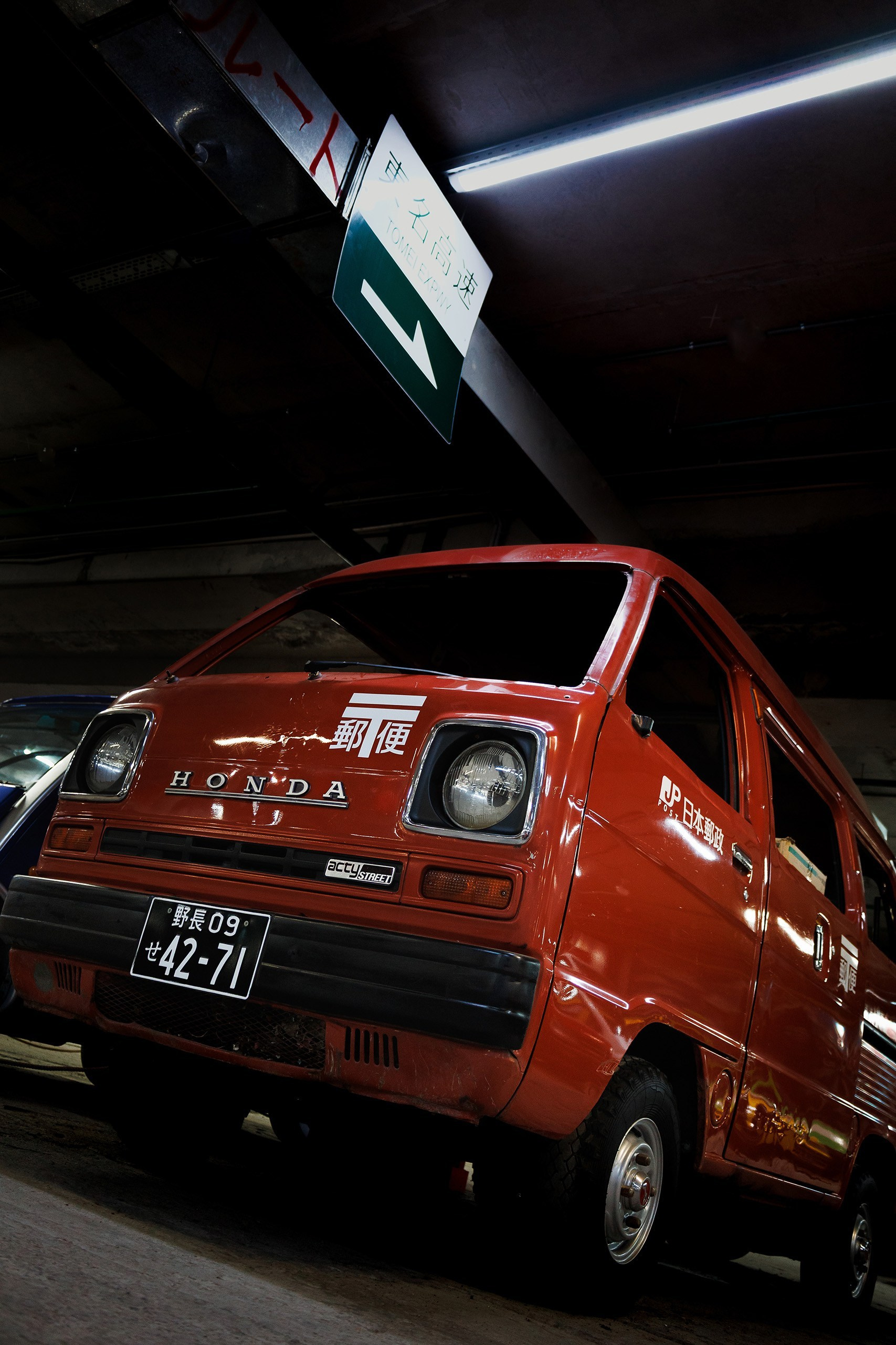 Съёмка автомобиля Honda Acty в музее Buckets Empire