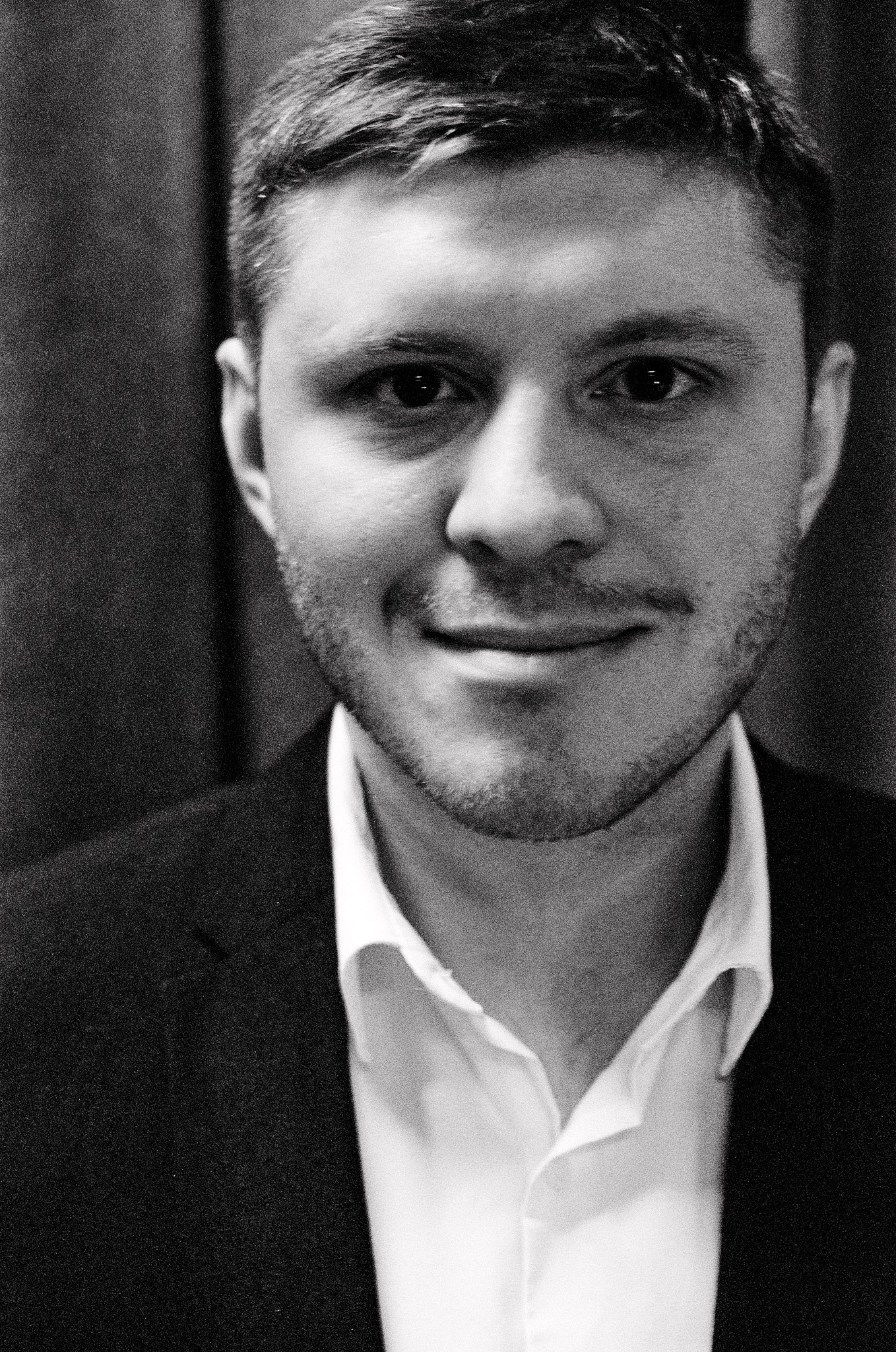 Люди. Персоны. Другой Павел Поцелуев — плёночная фотография и мастерство мясного дела