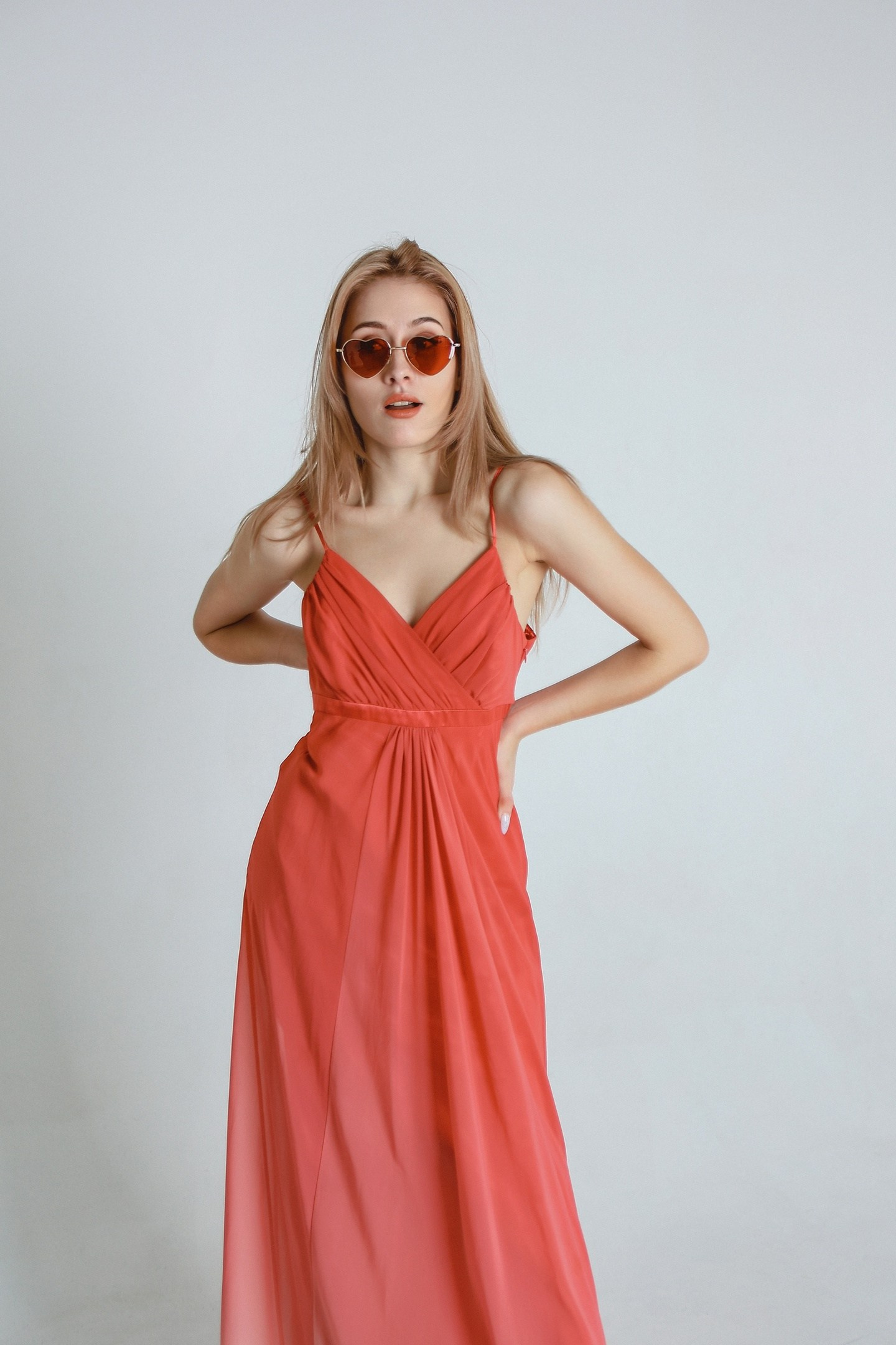 Аренда аксессуаров и одежды. Фотограф Vivien Rocher г. Москва