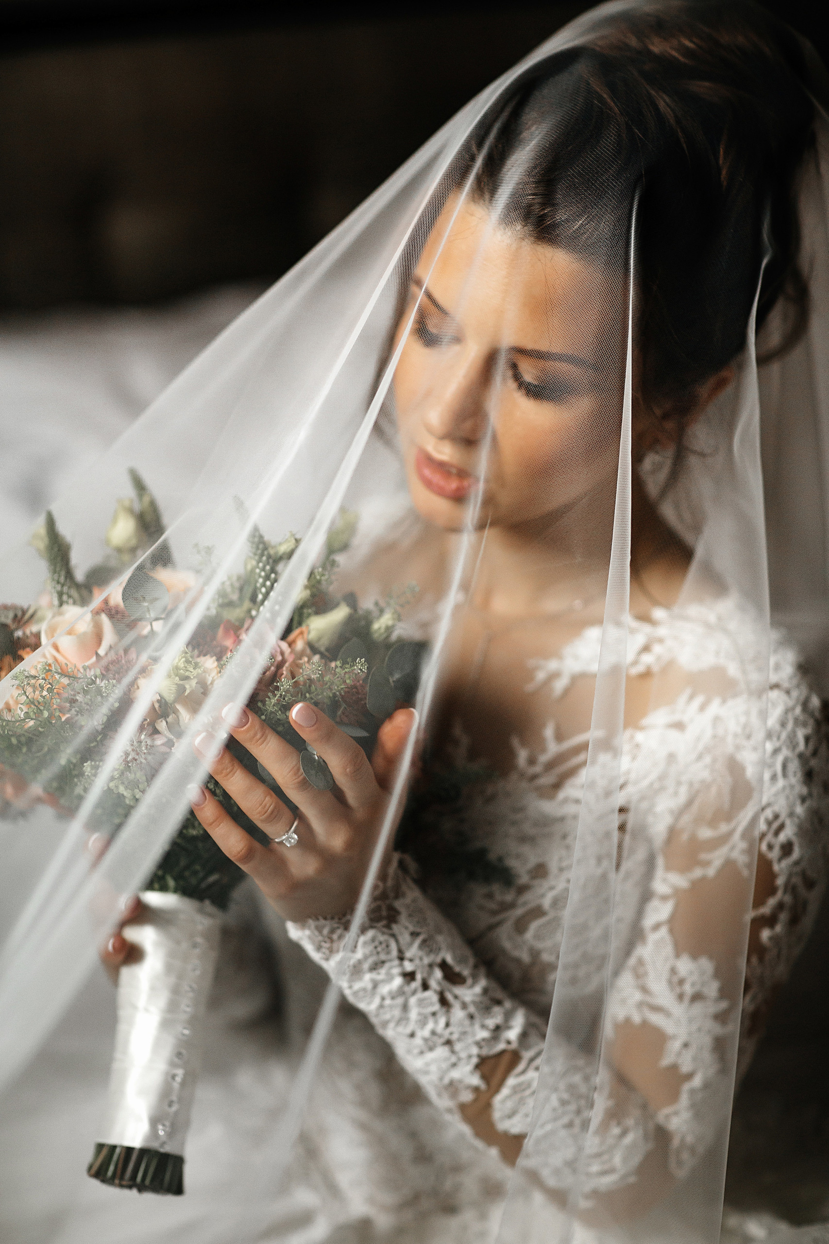 Wedding in London with a ceremony at the London eye. Photographer and videographer for wedding in Italy: Rome, Milan, Venic