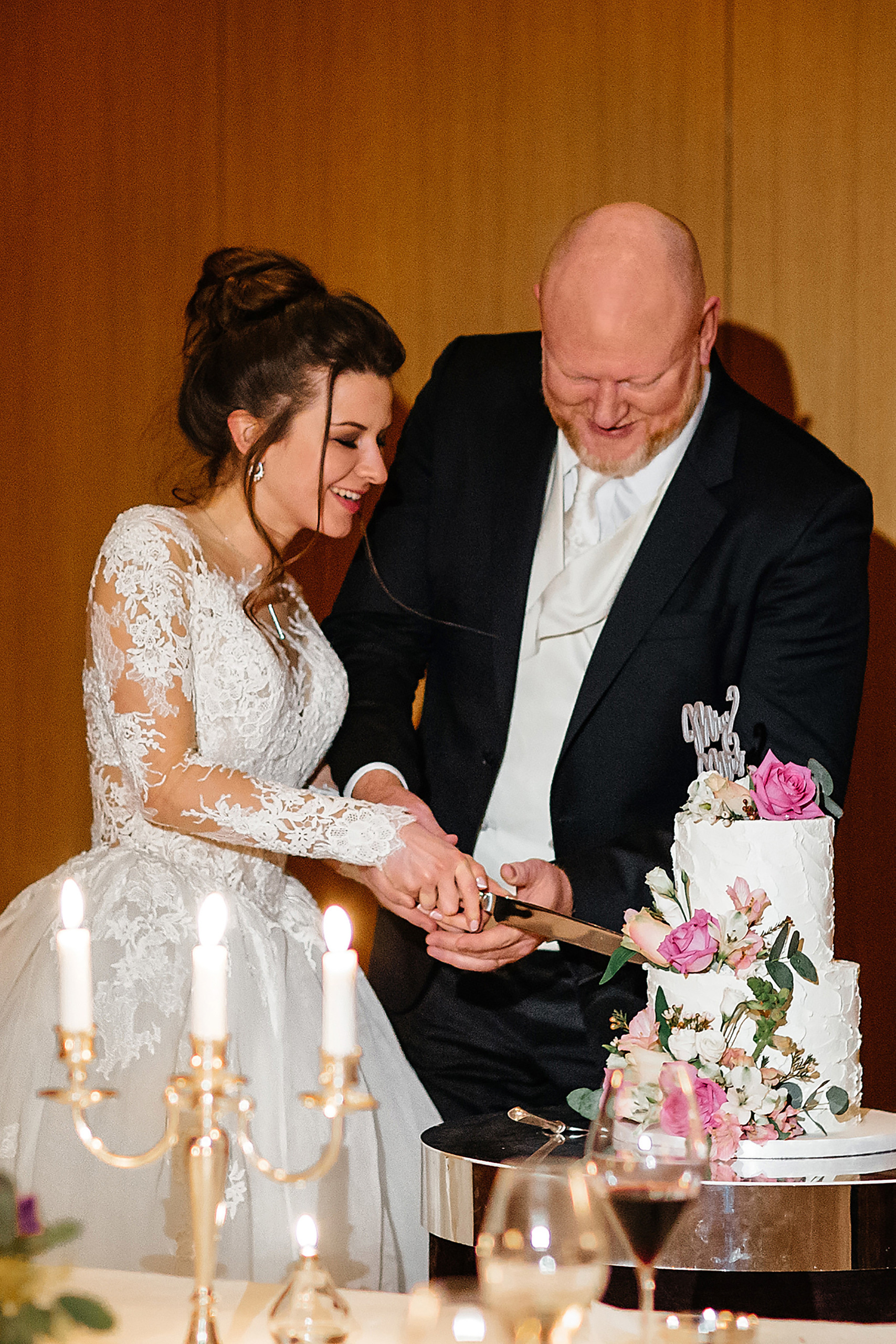 Wedding in London with a ceremony at the London eye. Photographer and videographer for wedding in Italy: Rome, Milan, Venic