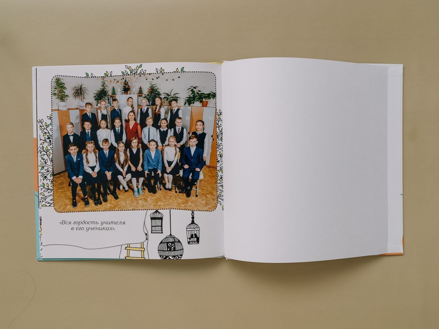 Выпускные альбомы 4 классов. Фотограф Николай Селуков