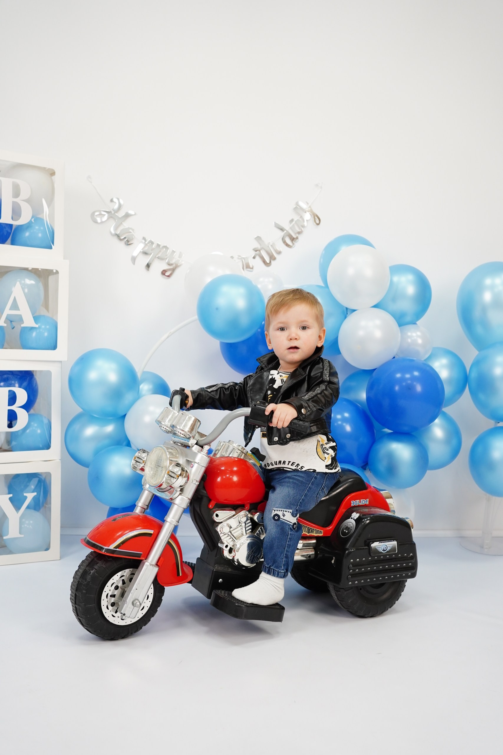 Наши Новые Фотозоны. Детская Фотостудия ГОДОВАСИКИ в Санкт-Петербурге фотосесия на годик