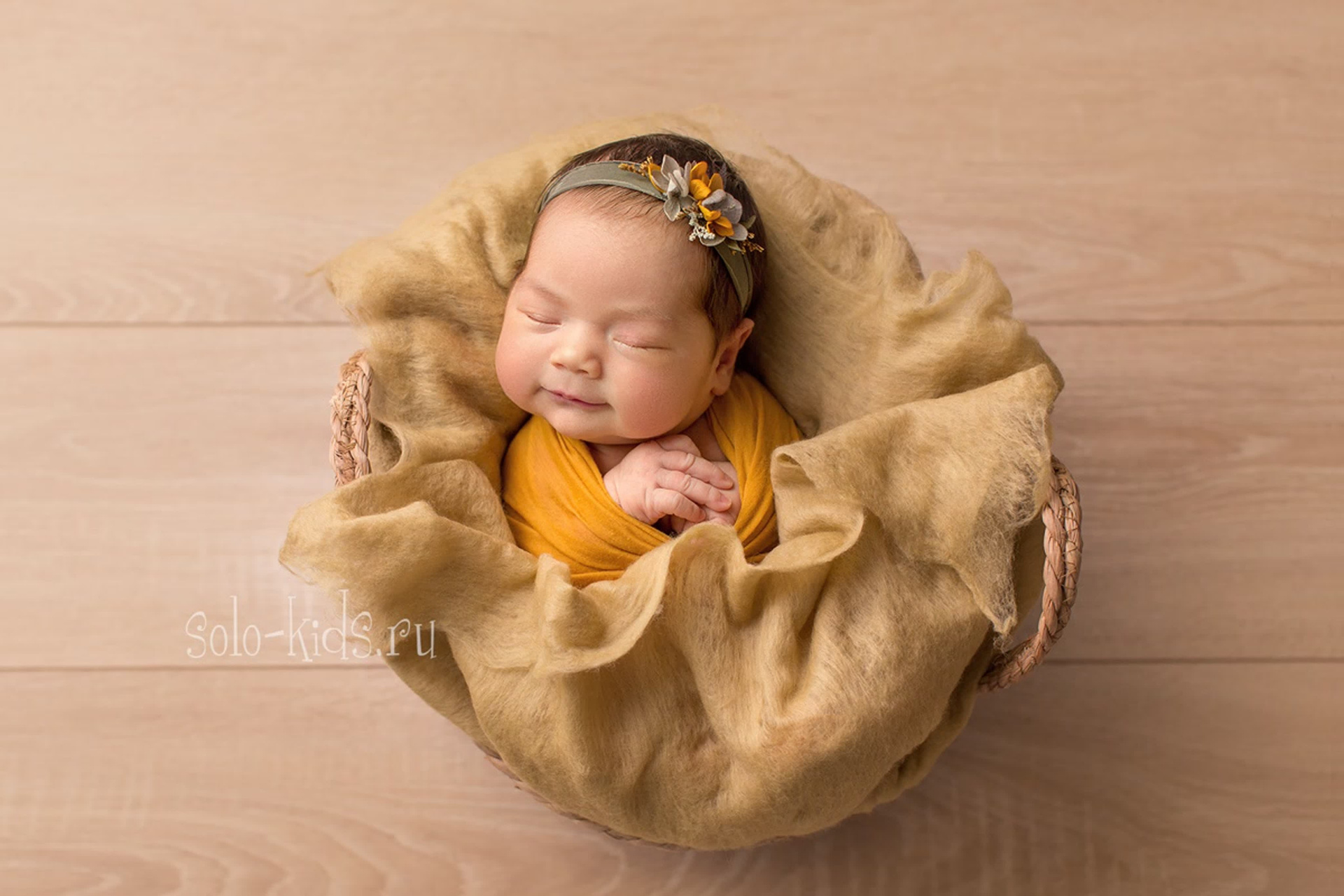 Видео новорожденной девочки. Фотограф новорожденных в Екатеринбурге Анастасия Быдзина