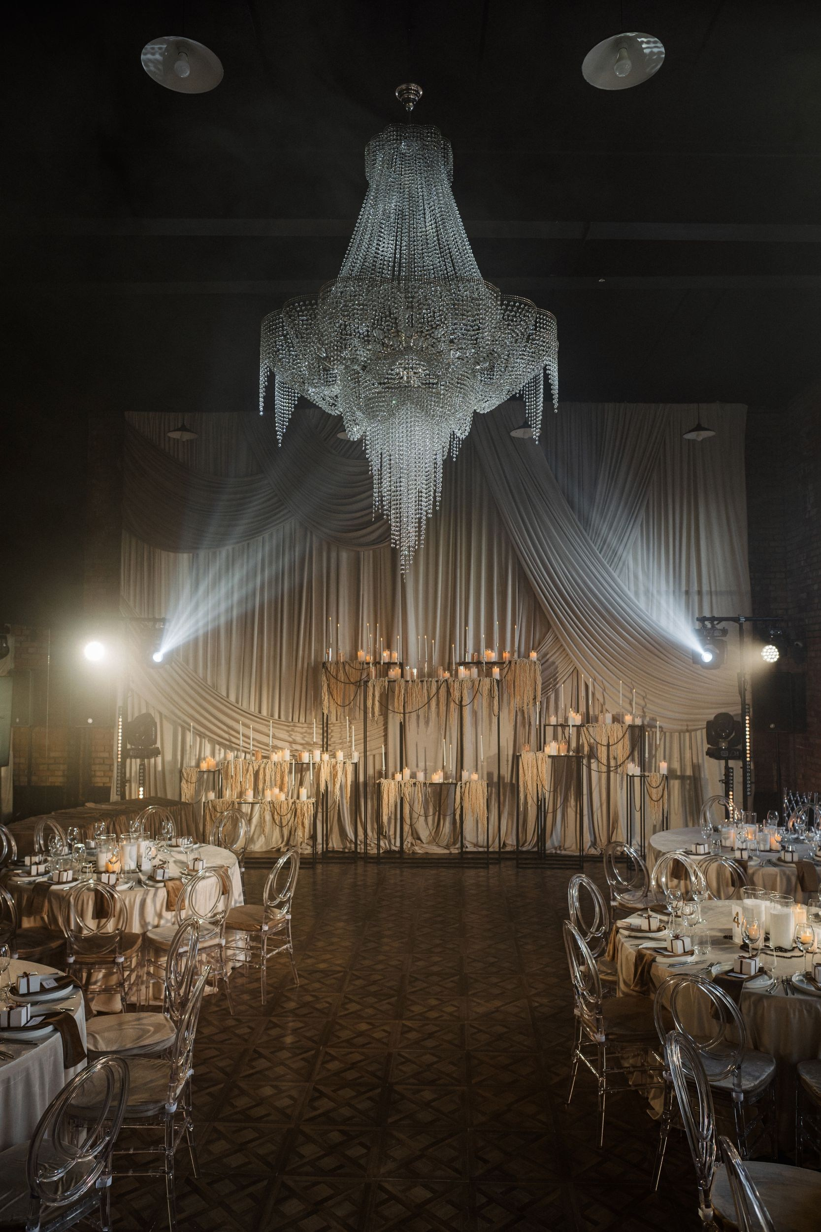 Реализованный проект свадебного света в The Hide, Нижний Новгород | DDRental