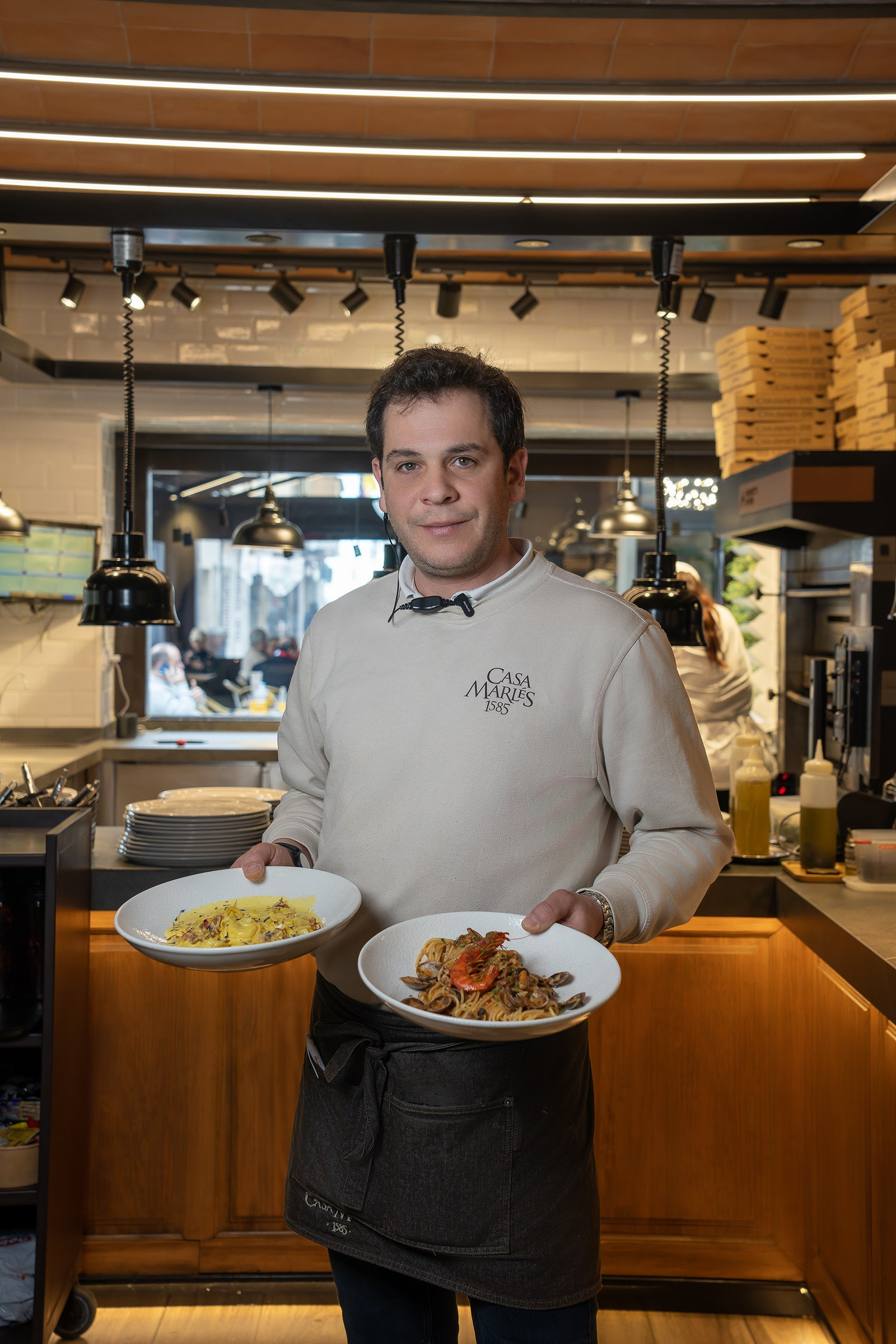 Personas y Equipos. Food fotógrafo y videógrafo Rost Kutuzov