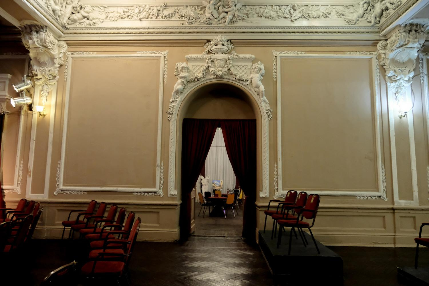 Особняк Шрёдера, Дом шрёдера, концертный зал, театр