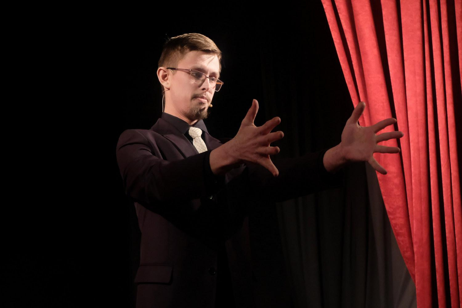 Волшебное шоу. Фокусы. Гипноз. Концерт в Доме Шрёдера. Дом Шрёдера