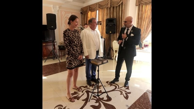 Программа на юбилей. Ведущий на праздник в Москве / Денис Аганин