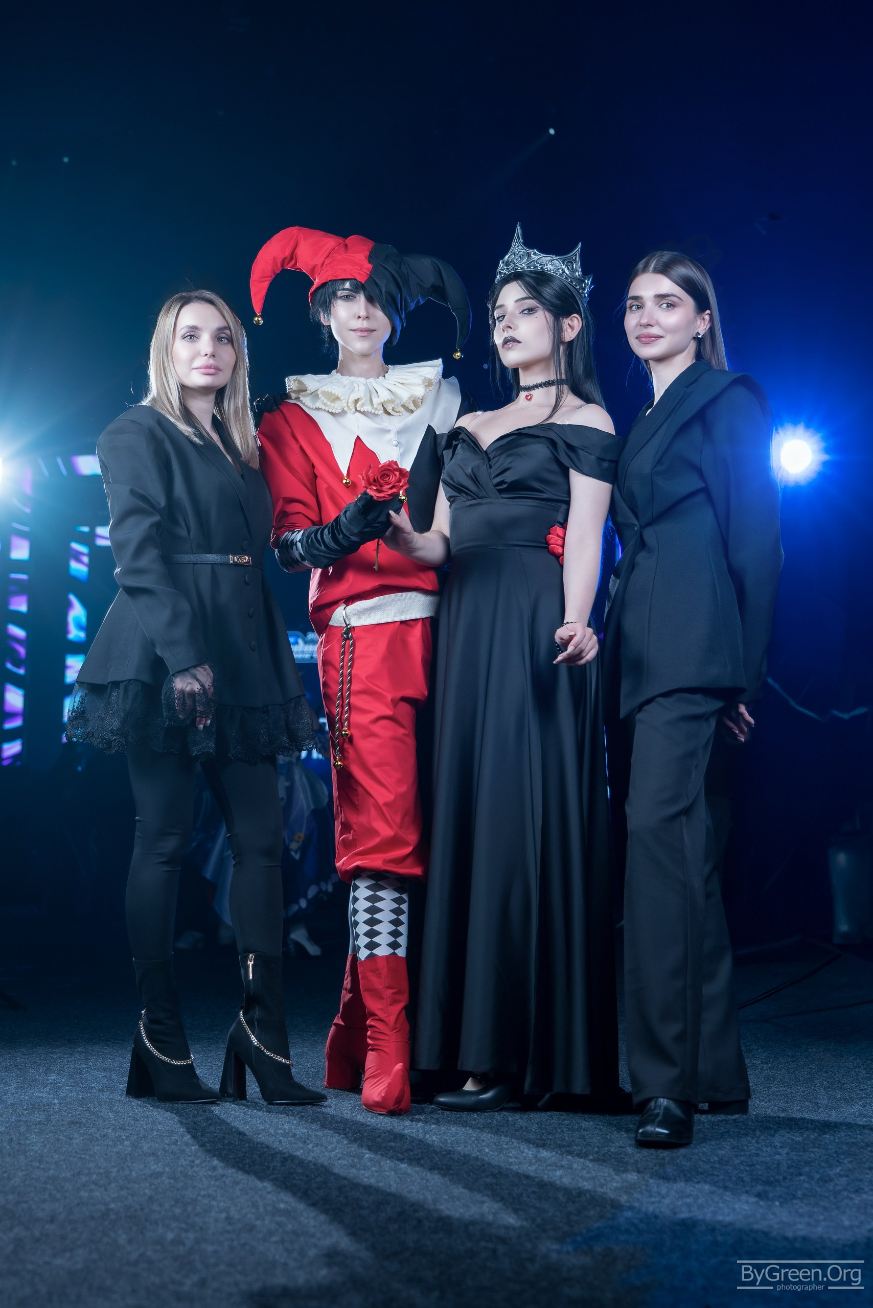 Princess and Jester cosplay — Karolina Prikhodko, Sabrina & Vero on stage, Fandom Fest 2026, Moscow
