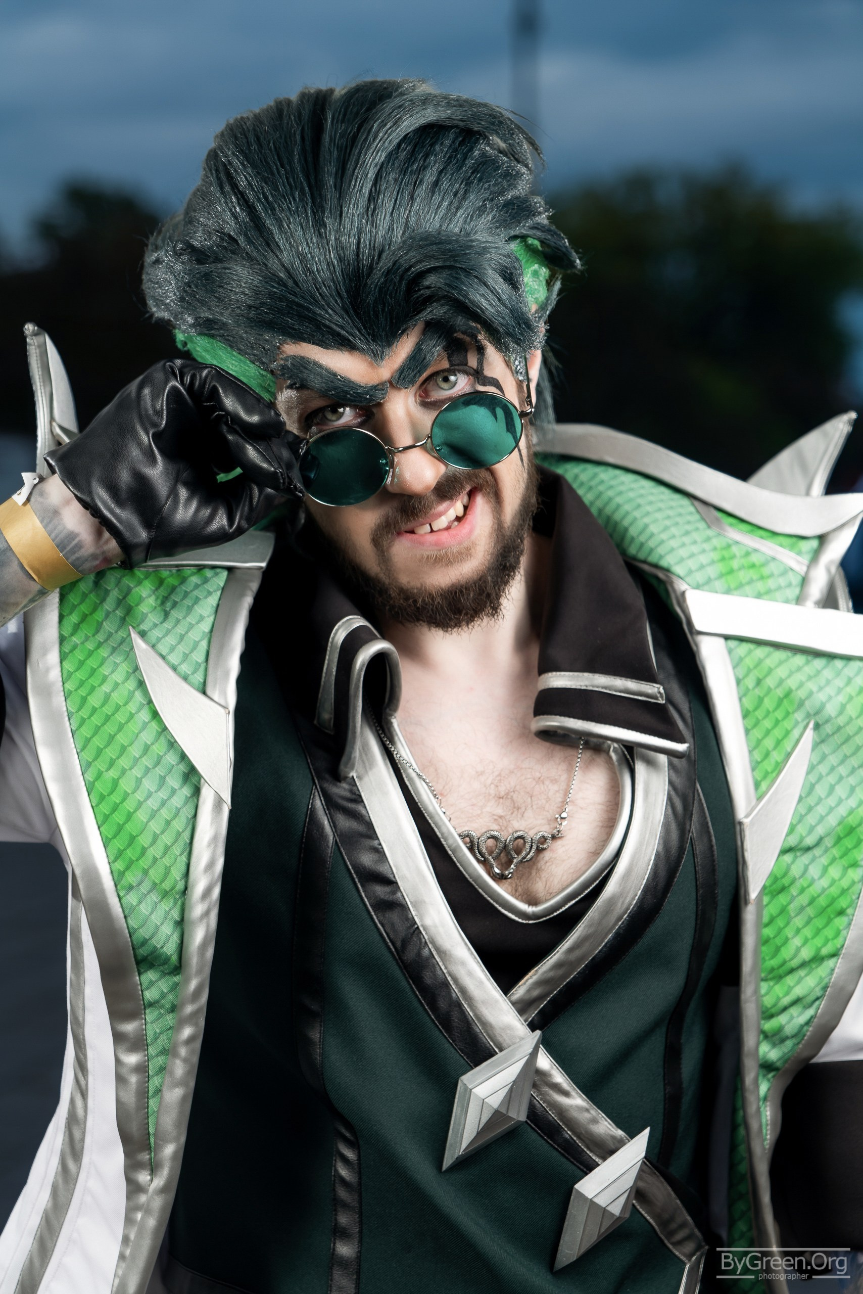 Cosplay of Draven from League of Legends — close-up portrait in goggles, VIBE.CON 2026, Moscow