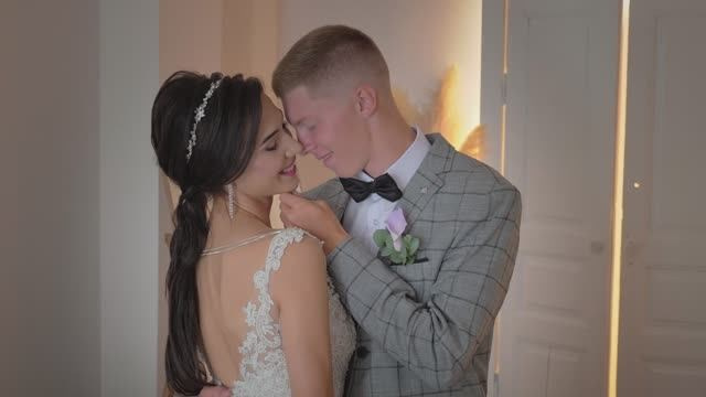 Свадебная видеосъемка в Тюмени и по всей России. Рекламные ролики · репортажная съемка · фильмы о компании