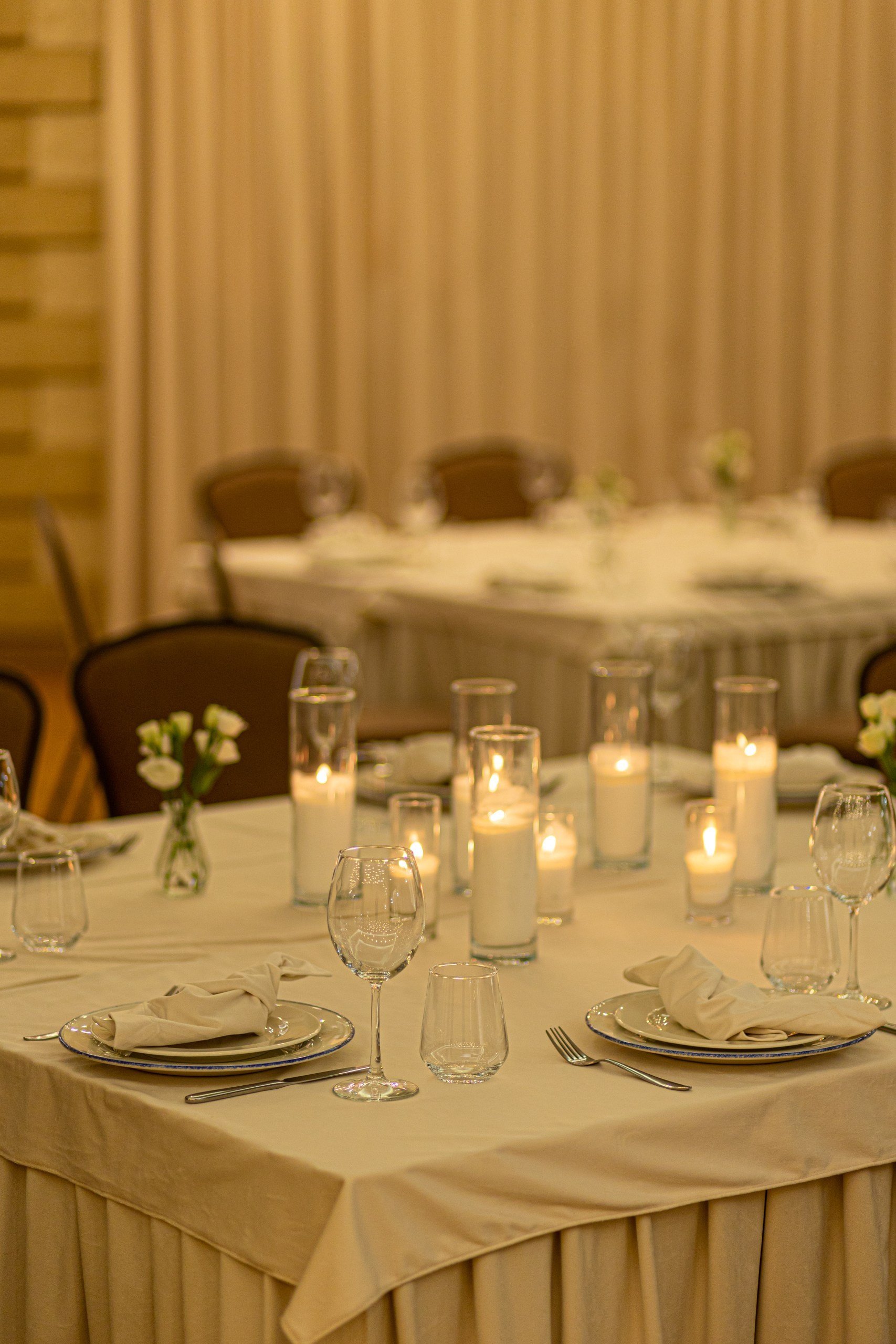 Банкетный зал ресторана Дача. Фотограф в Оренбурге. Профессиональный фотограф