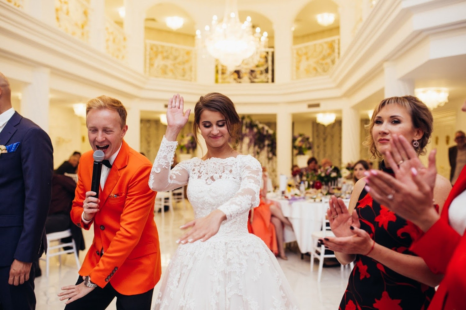 Ведущий Калашников. Подрядчики и друзья сети свадебных площадок House for wedding
