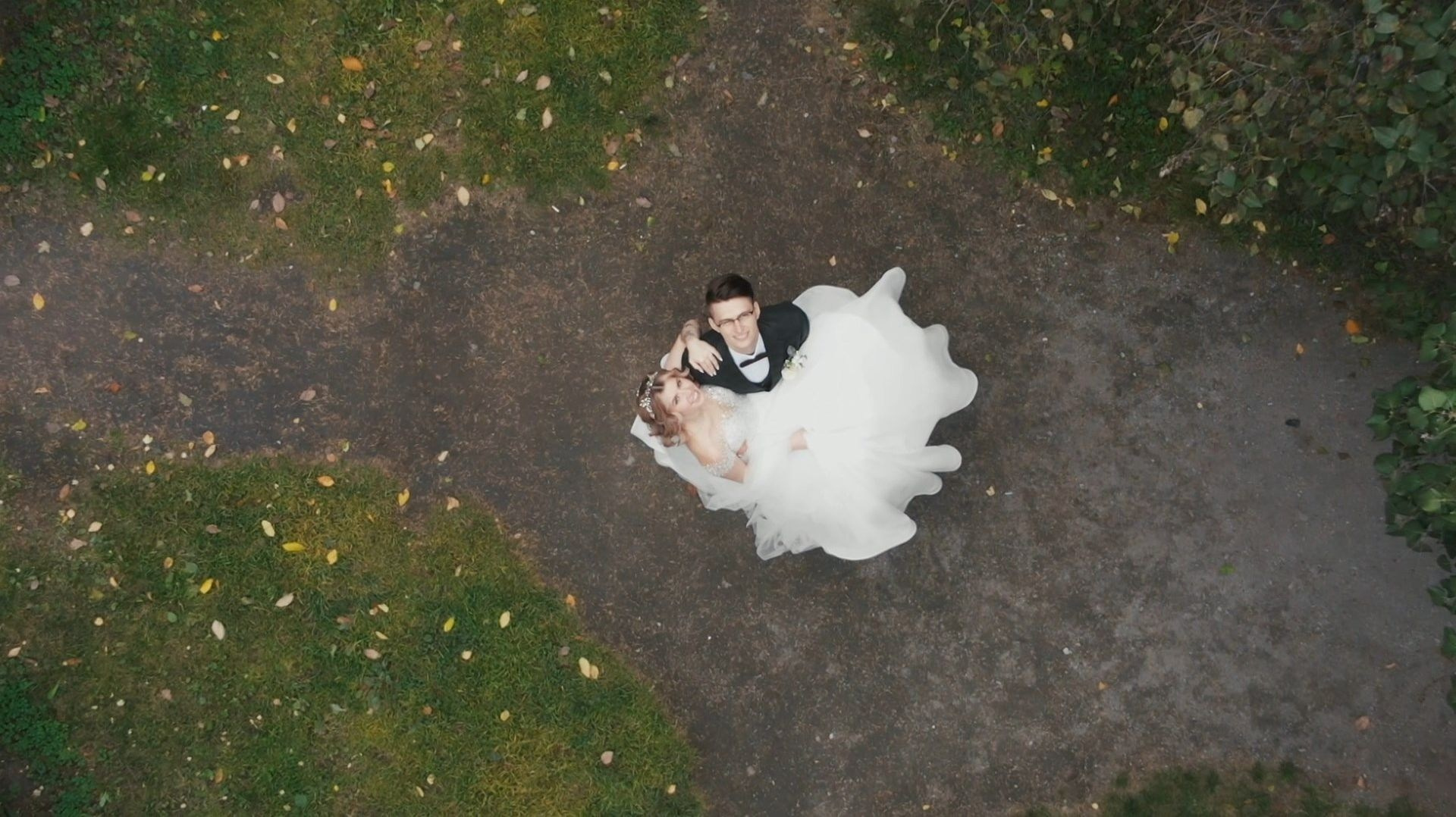 Свадебный фотограф Екатеринбург. Видеосъёмка свадеб. Свадебный и семейный фотограф и видеограф в Екатеринбурге Полянские Тимур и Анастасия