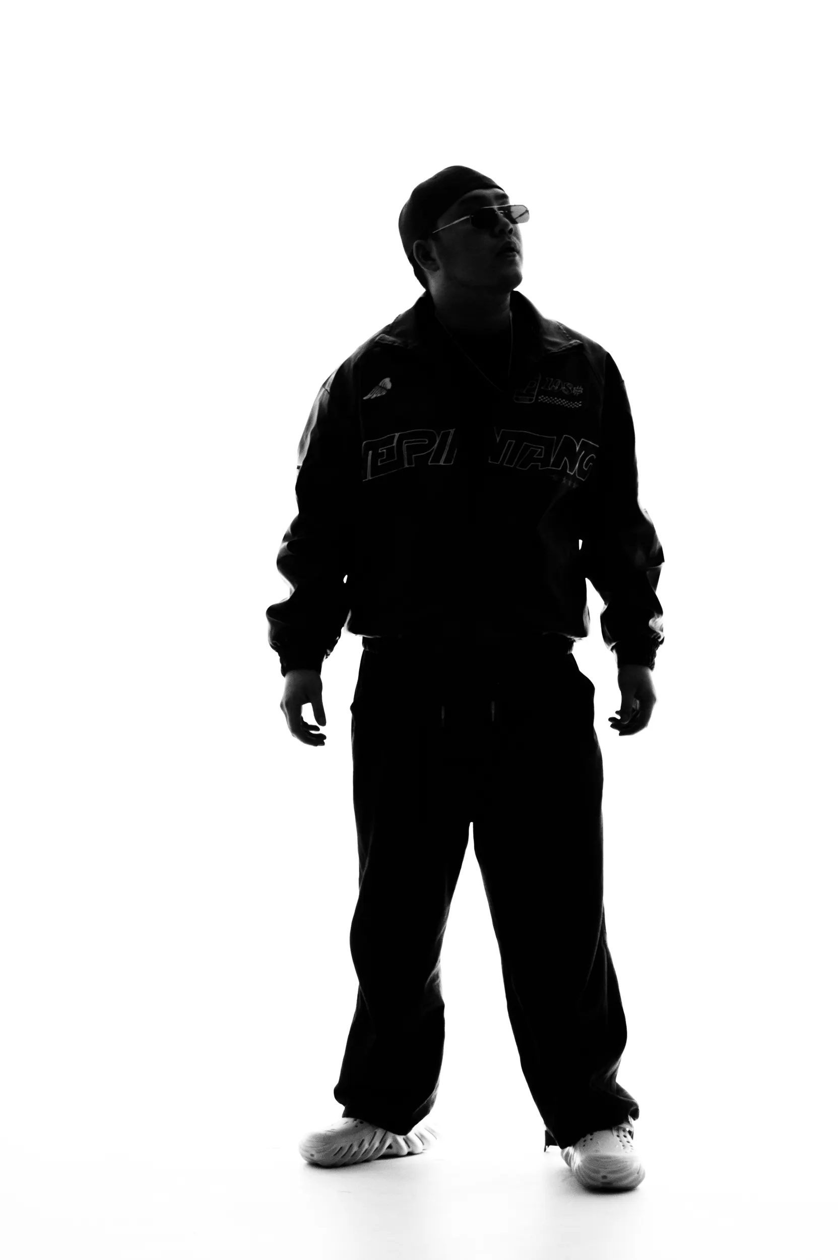 мужской фотограф Алматы Бизнес фотограф алматы Корпоративный фотограф алматы Бизнес портрет алматы подарить сертификат схъемка мужская подарок мужчине