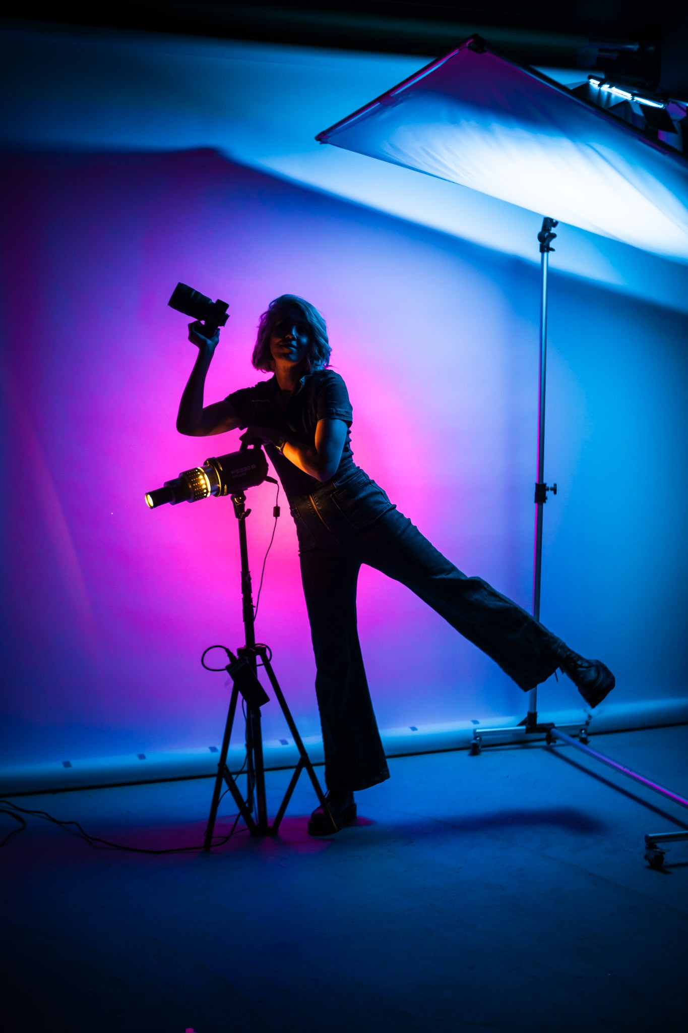 Works. Фотограф с цветным светом и оператор в Москве | Лиля Кичигина