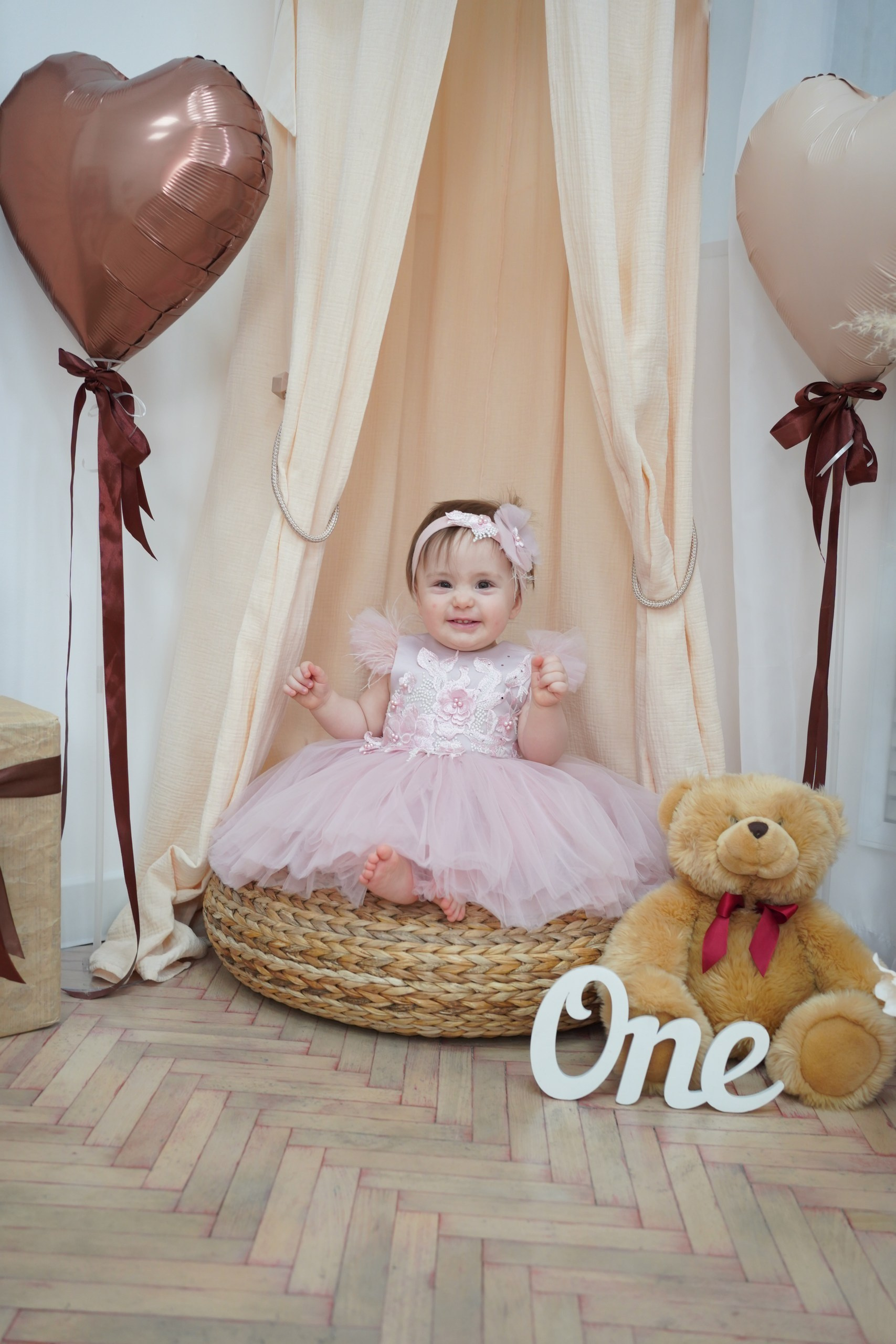 Фотоссесия на Годик для Девочки. Детская Фотостудия ГОДОВАСИКИ в Санкт-Петербурге фотосесия на годик