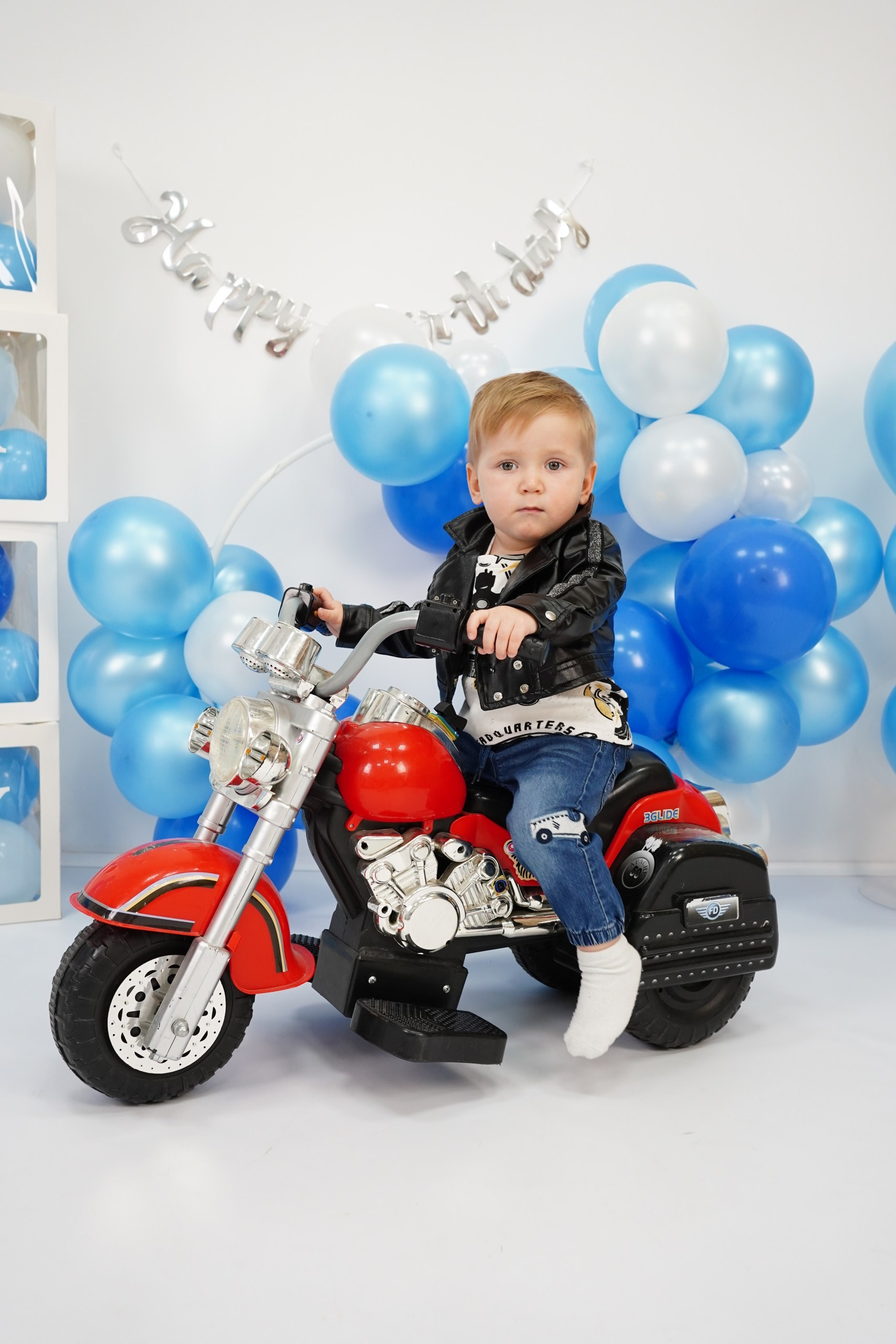 Фотосессия на Годик для Мальчиков. Детская Фотостудия ГОДОВАСИКИ в Санкт-Петербурге фотосесия на годик