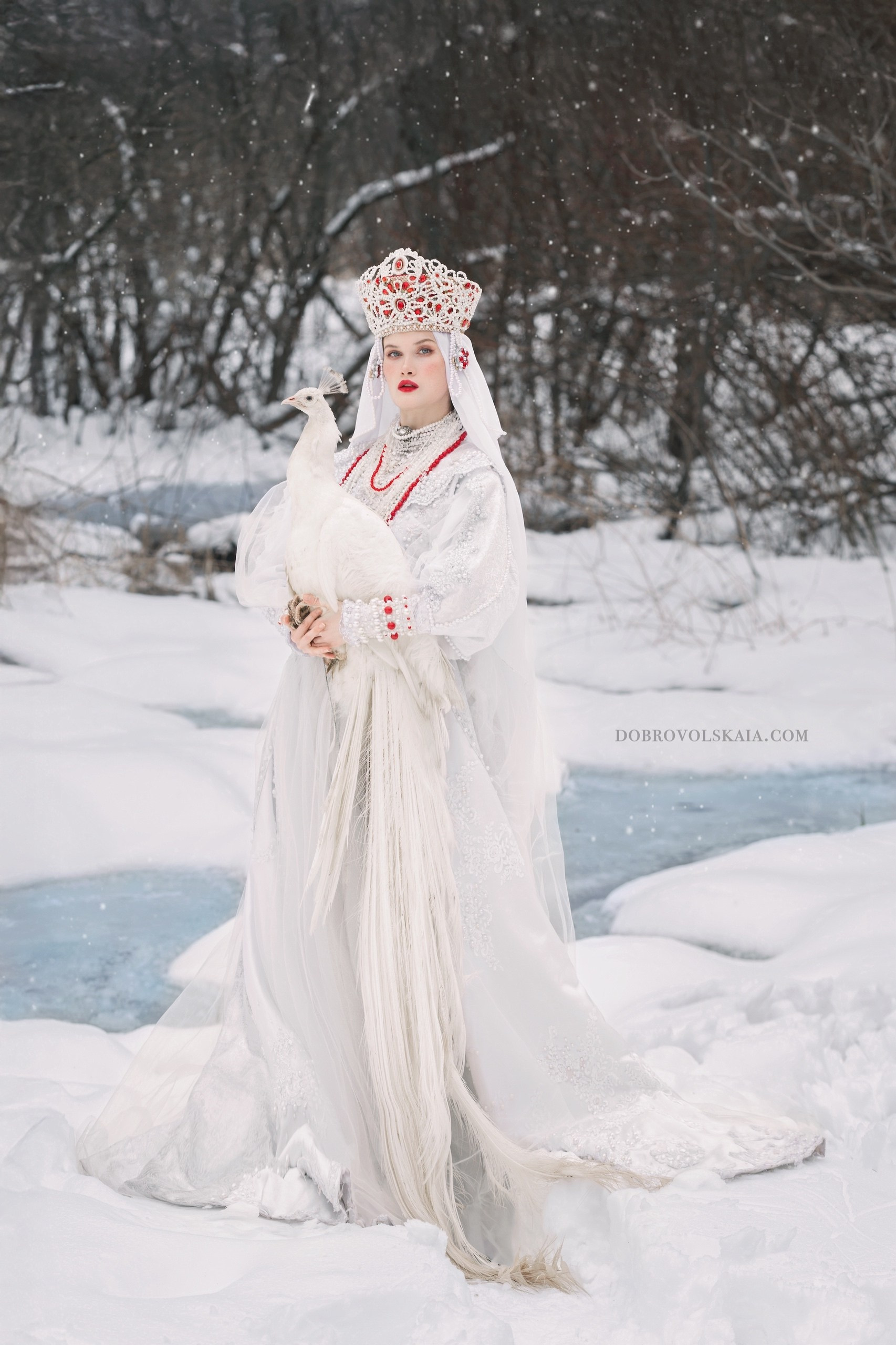 Мирослава. Русские народные костюмы в Москве