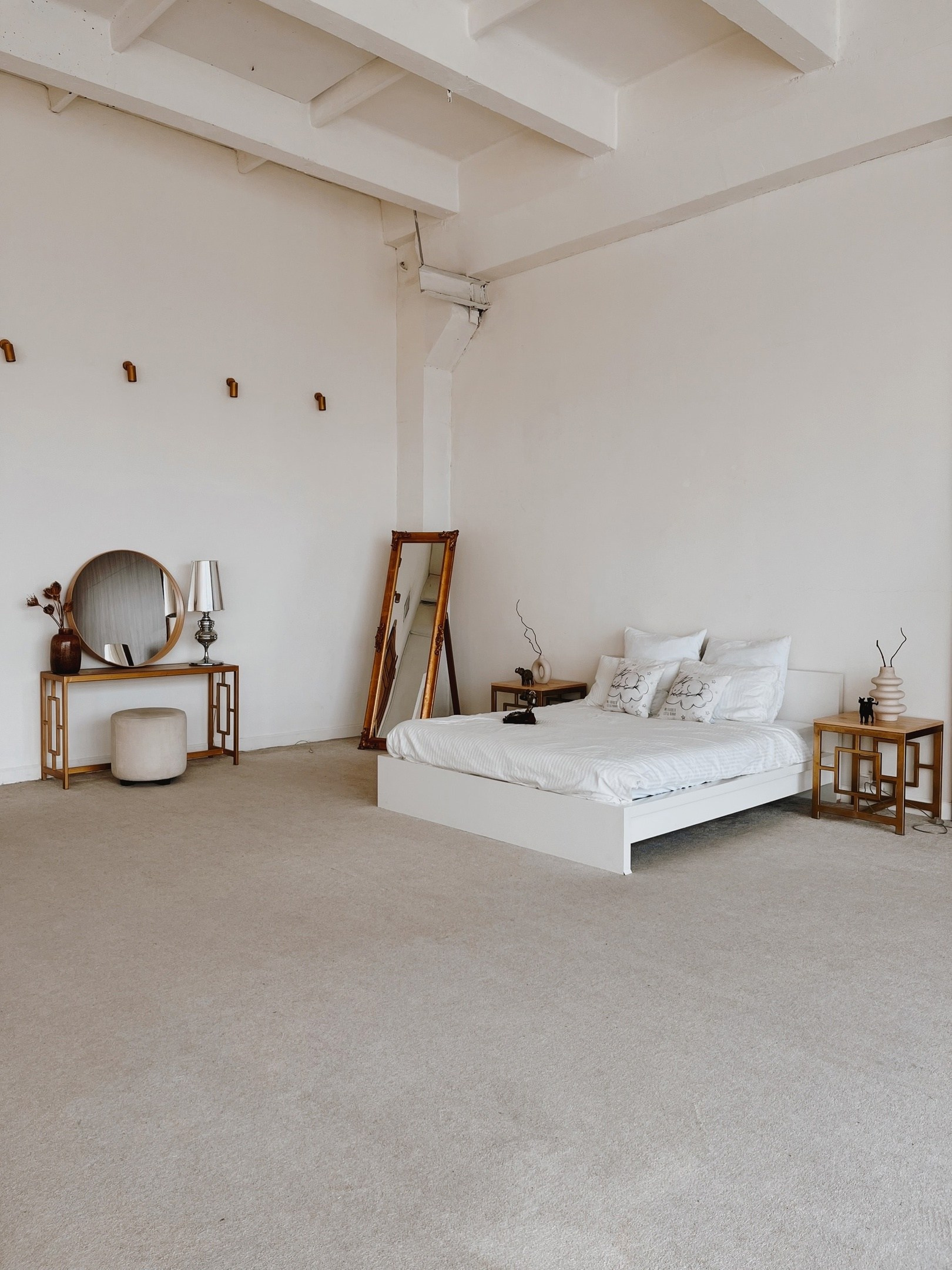 Студии для свадебной фотосессии. Свадебный и портретный фотограф в Новосибирске Любовь Исакова