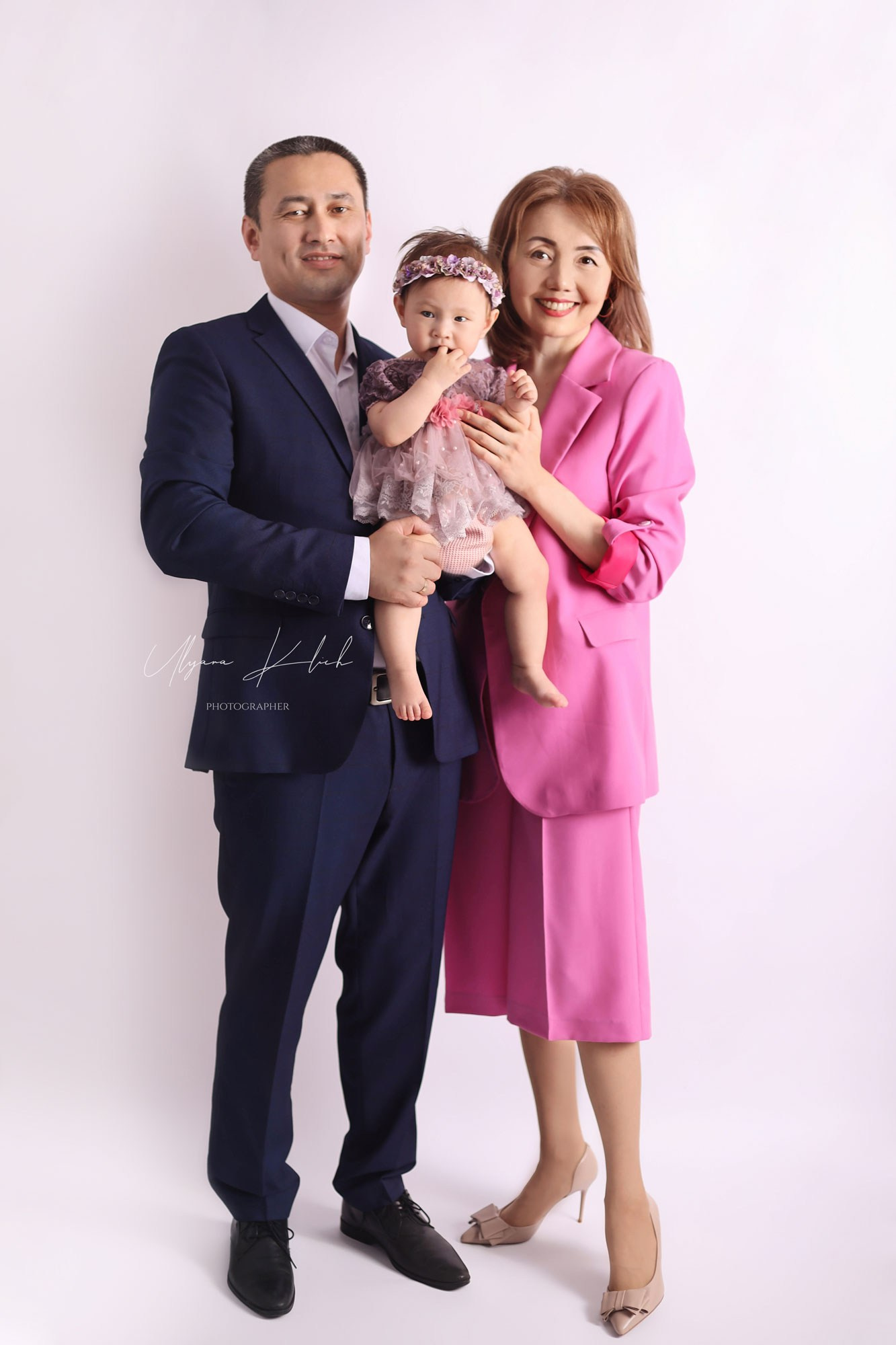 Годовасие. Фотограф беременности, новорожденных и детей до года в Астане