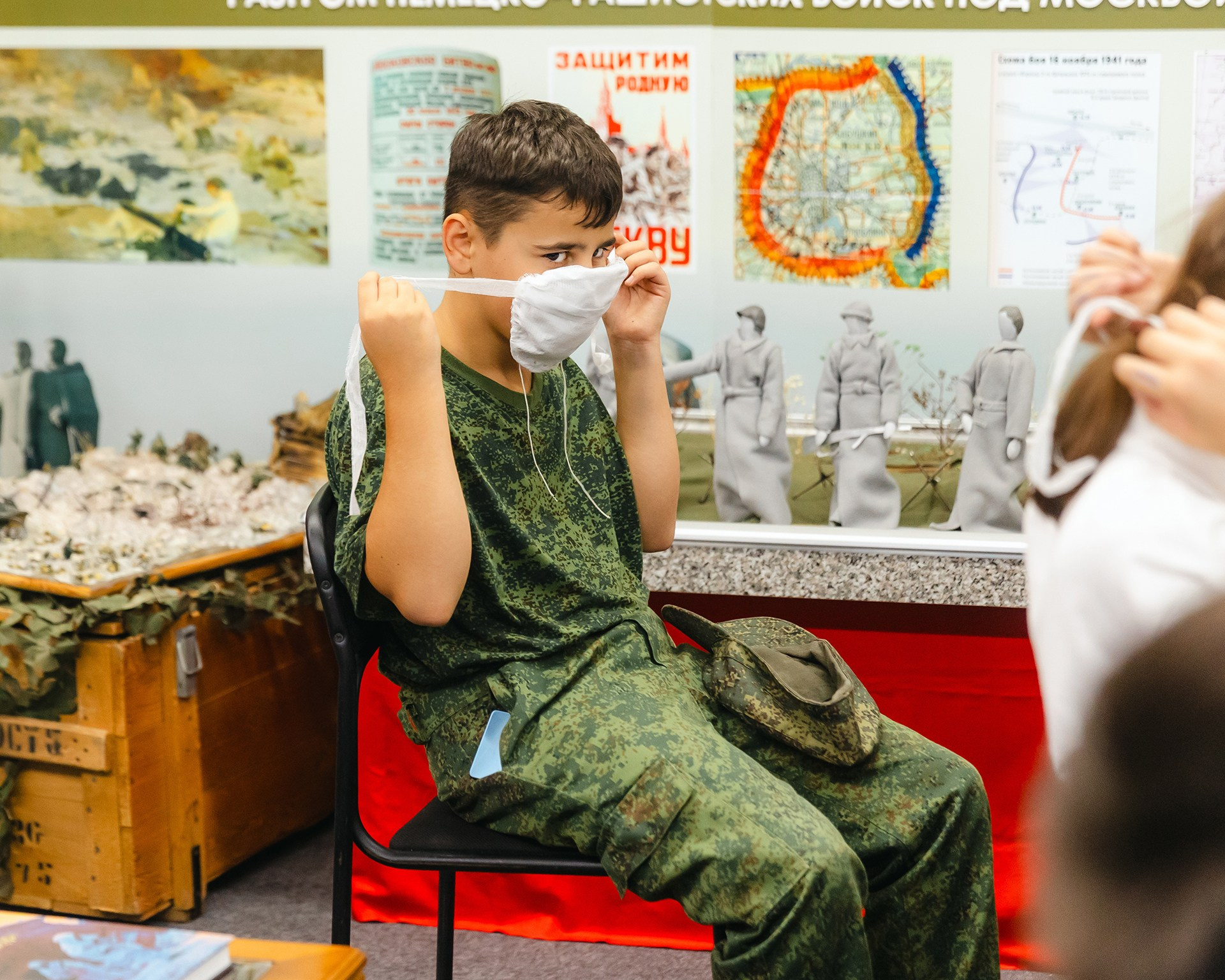 Урок мужества в ГБОУ Школа 956 города Москвы. Фото и видео проект о героях ВОВ, Чернобыльцах, Афганцах