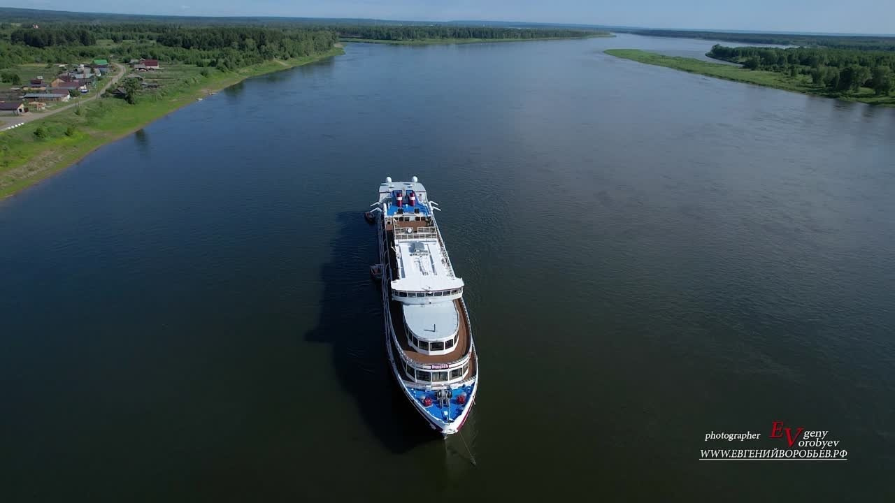 Рекламная фото видеосъёмка в Красноярске с квадрокоптера FPV дрона цены описание стоимость услуг