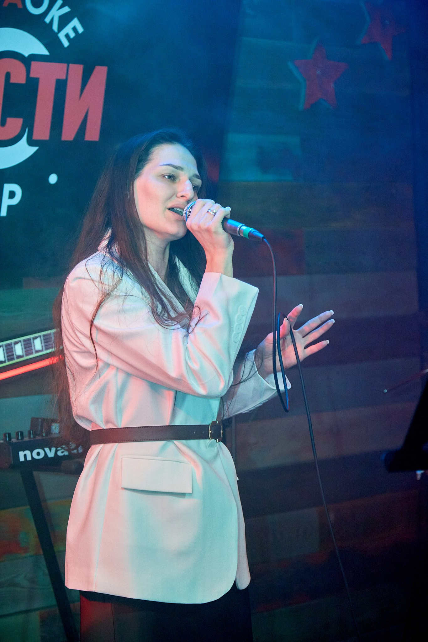 Концерт в баре «Гости». Фотограф Омск | Александр Вандеров