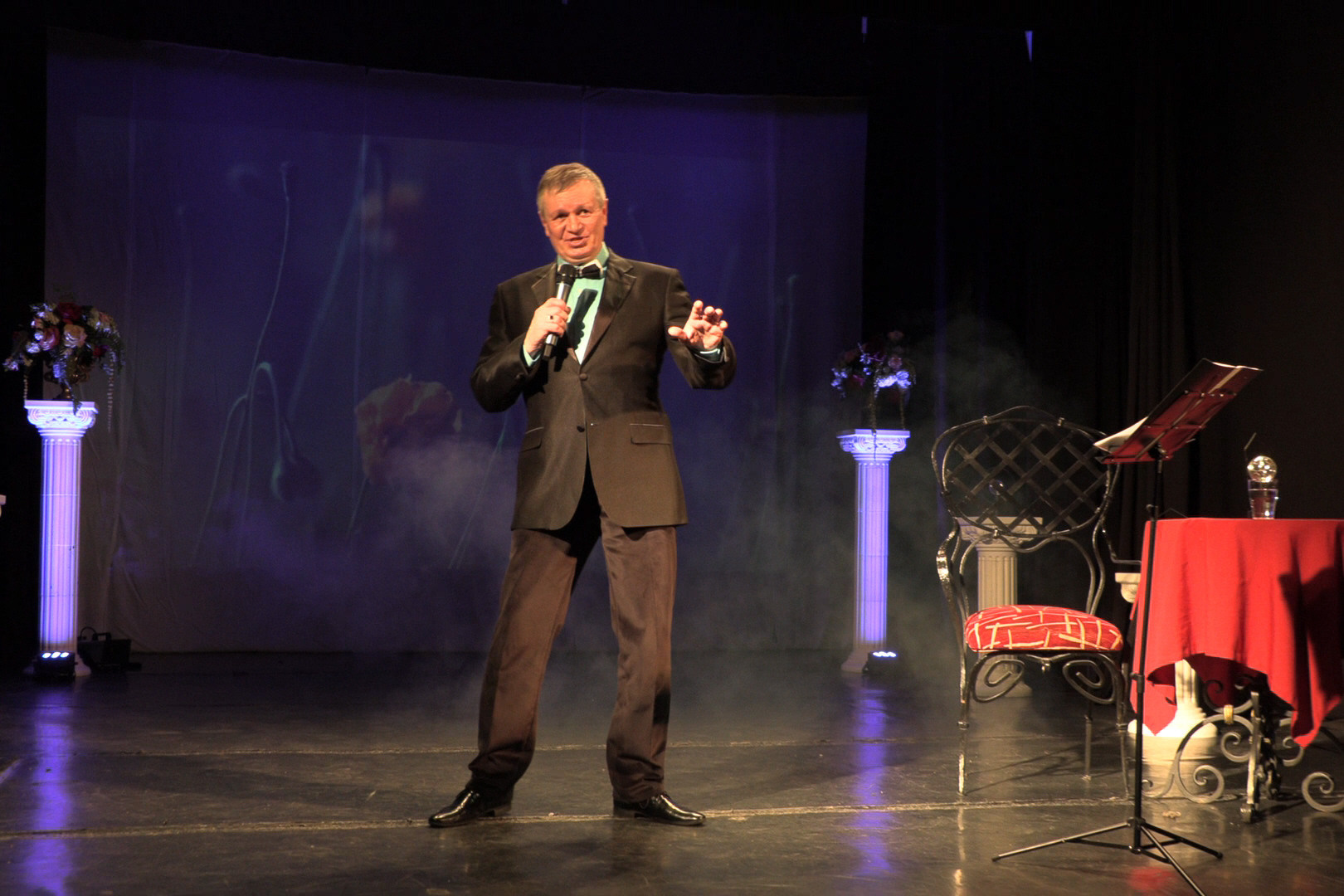 Михаил Троян - баритон, оперный певец. Концерт в Доме Шрёдера (особняк Шрёдера Петроградская набережная - 32)