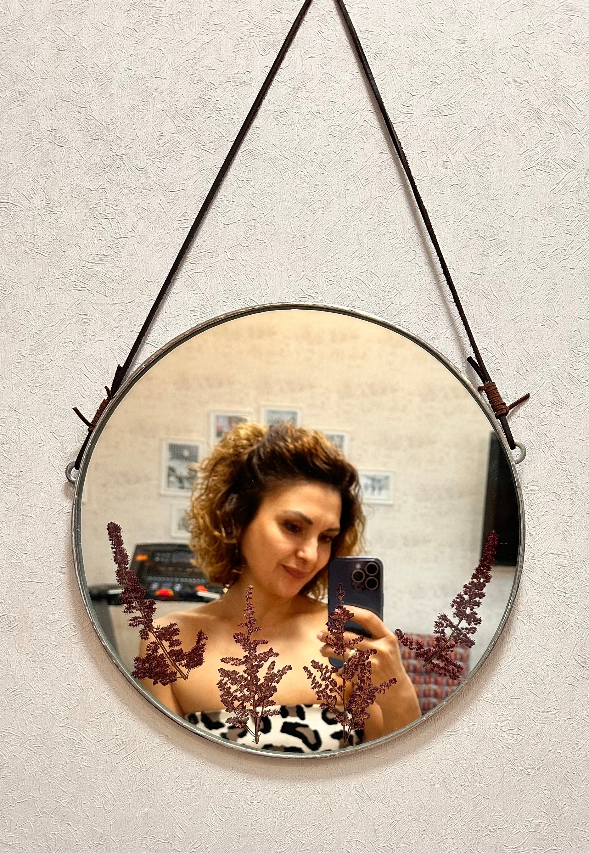 Зеркало «Астильба» круг 30 см. Оформляю пространства. Витражи с сухоцветами в технике Тиффани