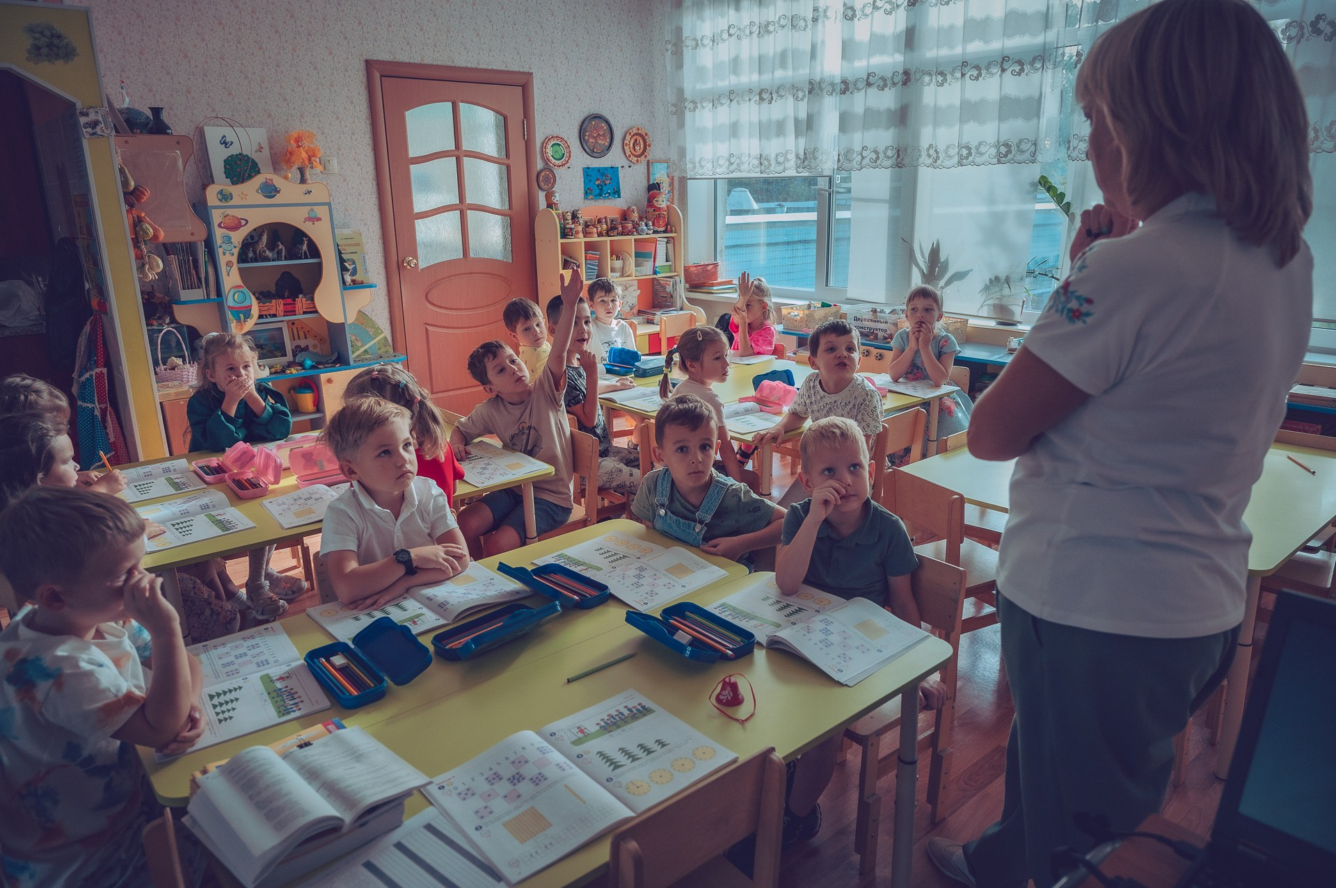Эмоциональная репортажа съёмка в детском саду Москвы фотограф Руслан Каримов Одинцово